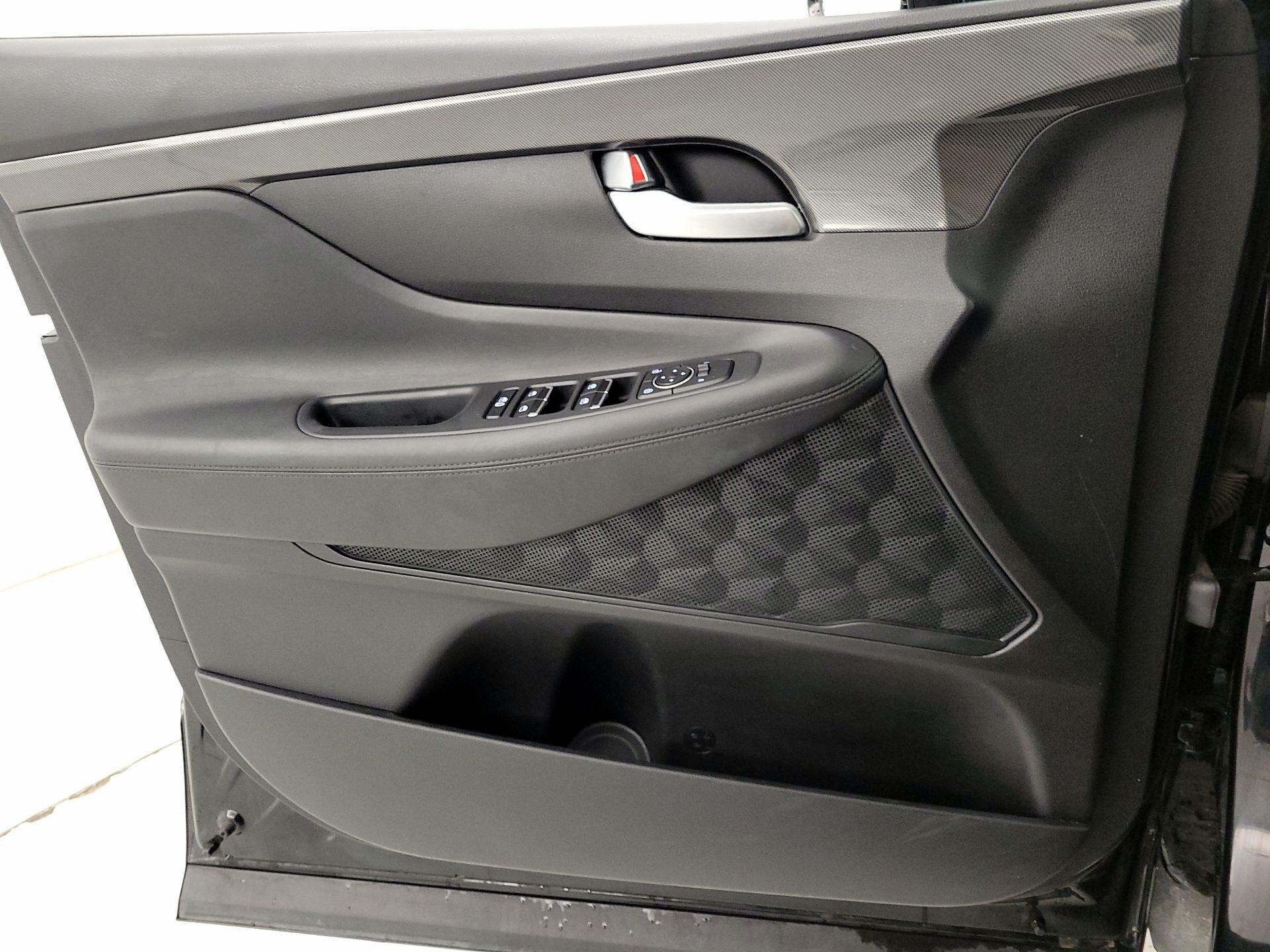 Thumbnail: 2023 Hyundai Santa Fe - 12