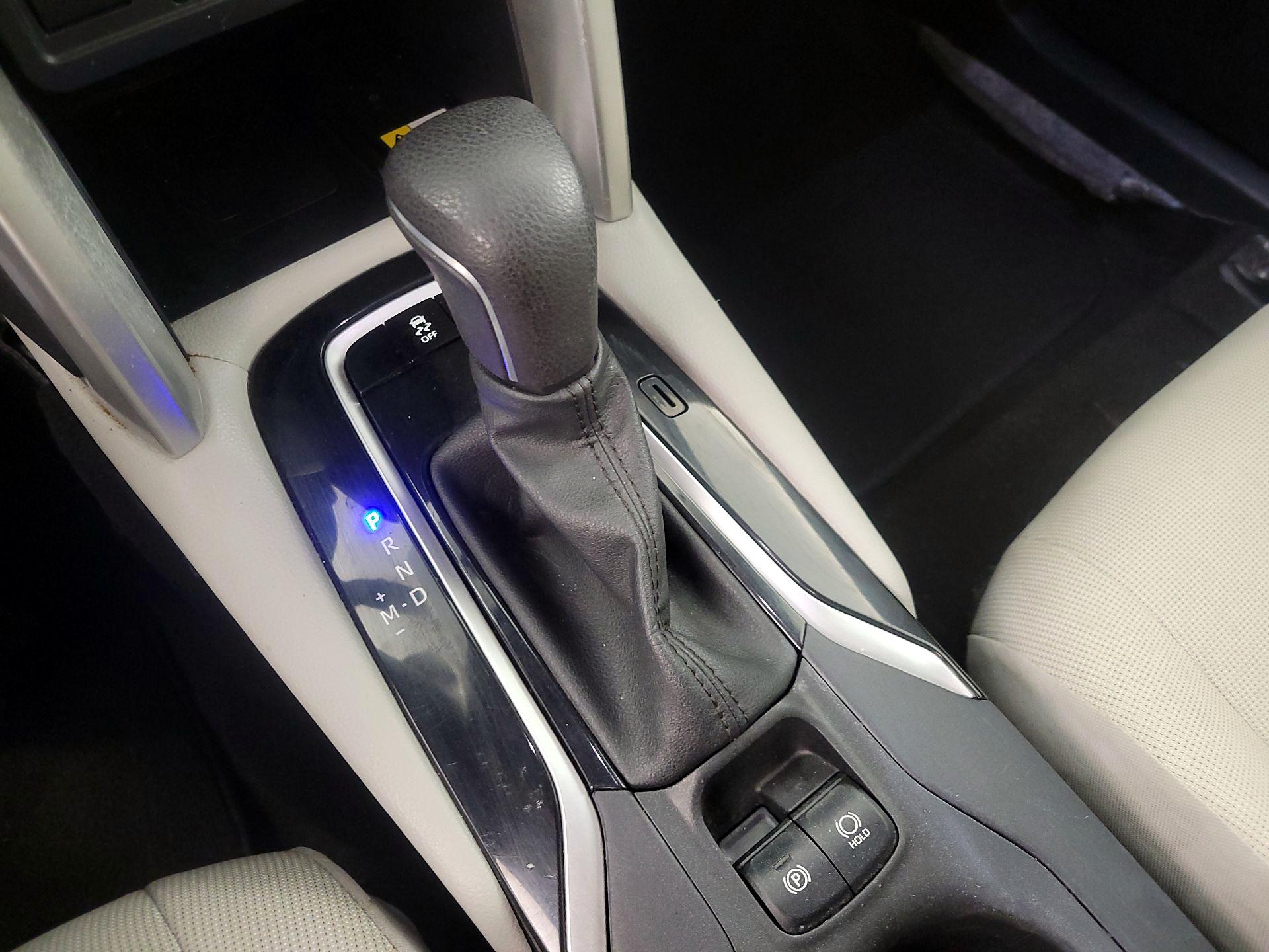 Thumbnail: 2022 Toyota Corolla Cross - 17