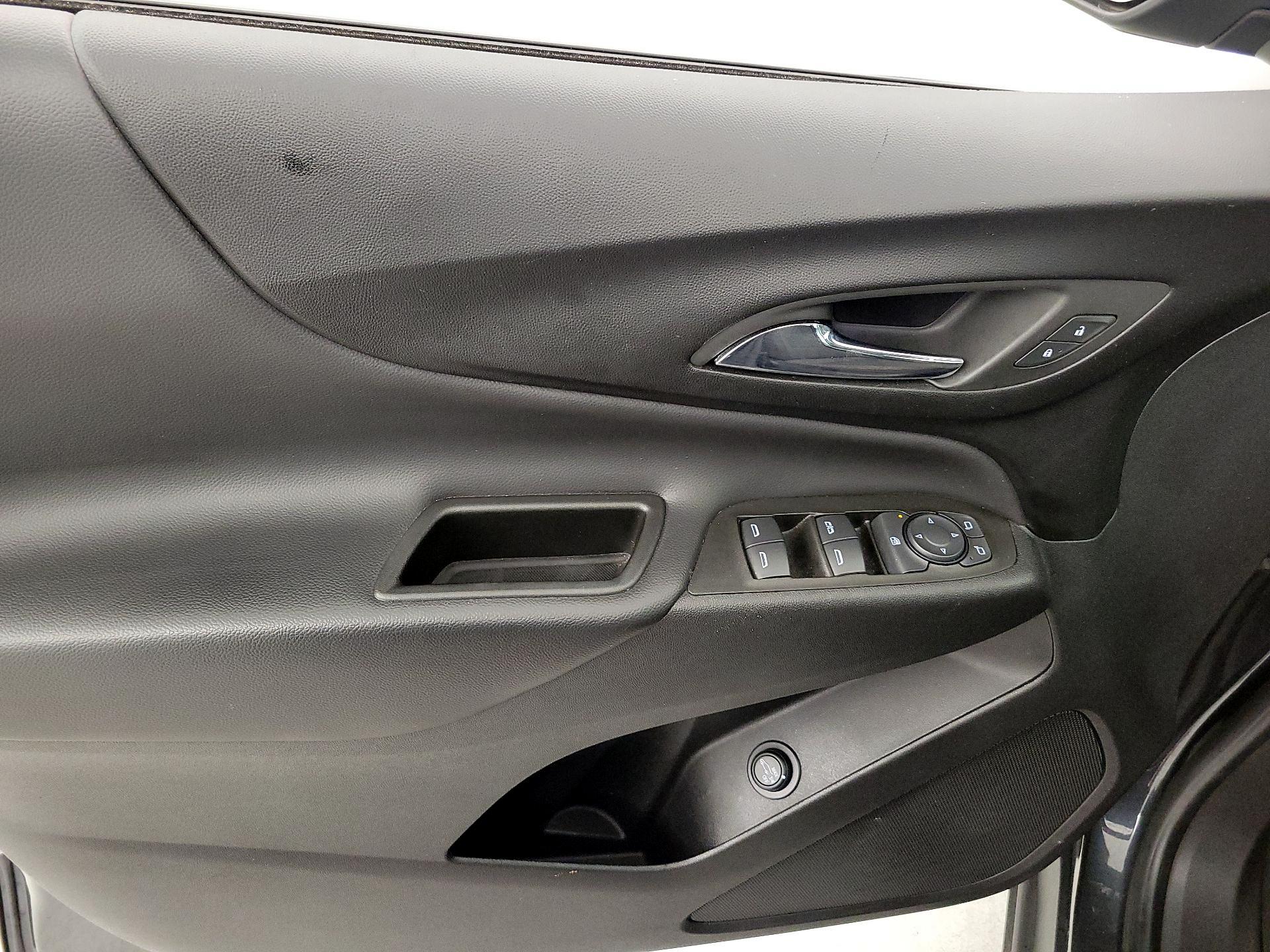 Thumbnail: 2022 Chevrolet Equinox - 12