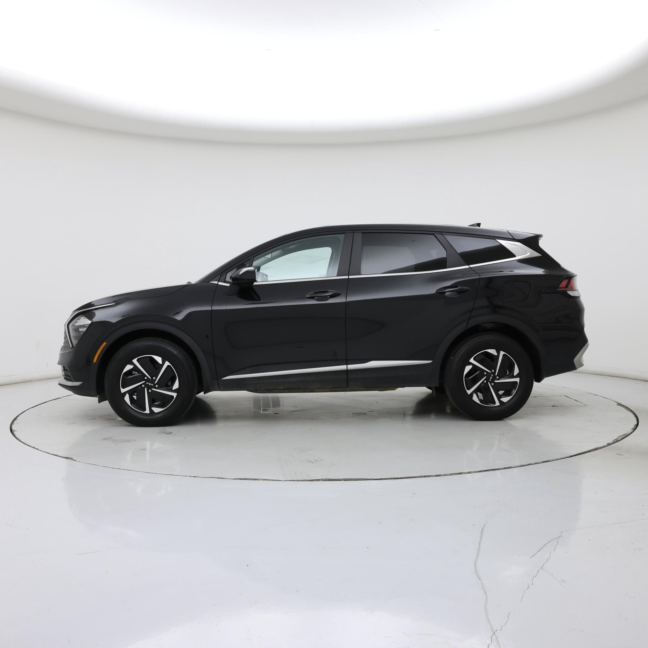 Thumbnail: 2023 Kia Sportage - 3