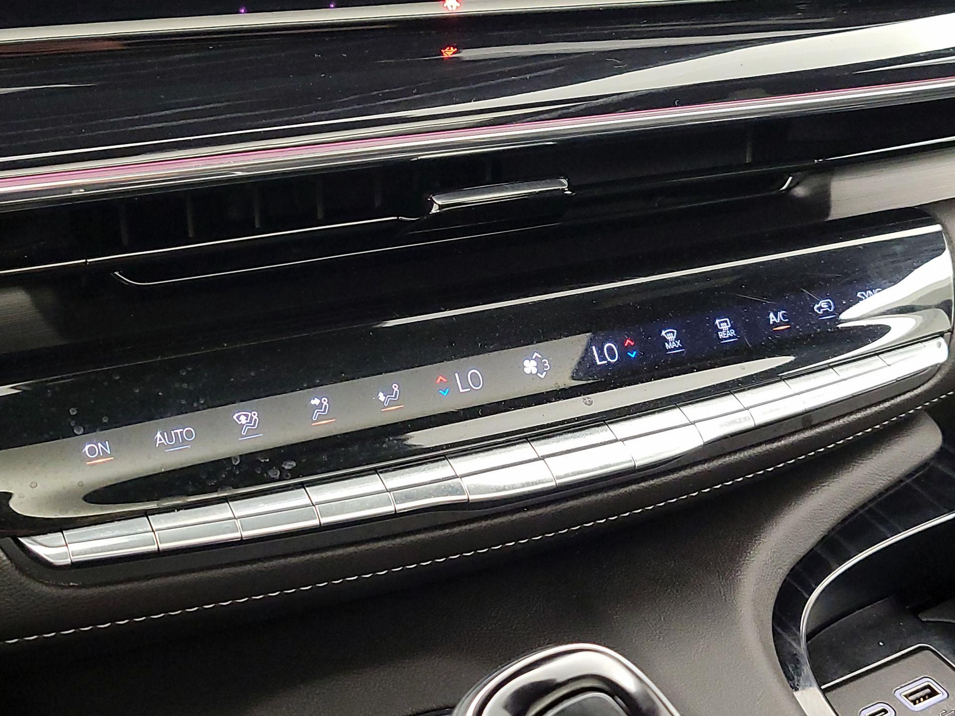 Thumbnail: 2024 Cadillac Escalade - 17