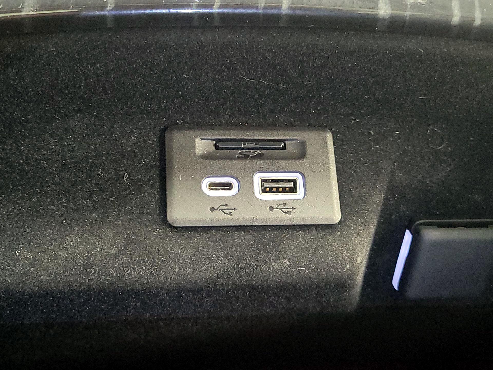 Thumbnail: 2024 Cadillac Escalade - 19