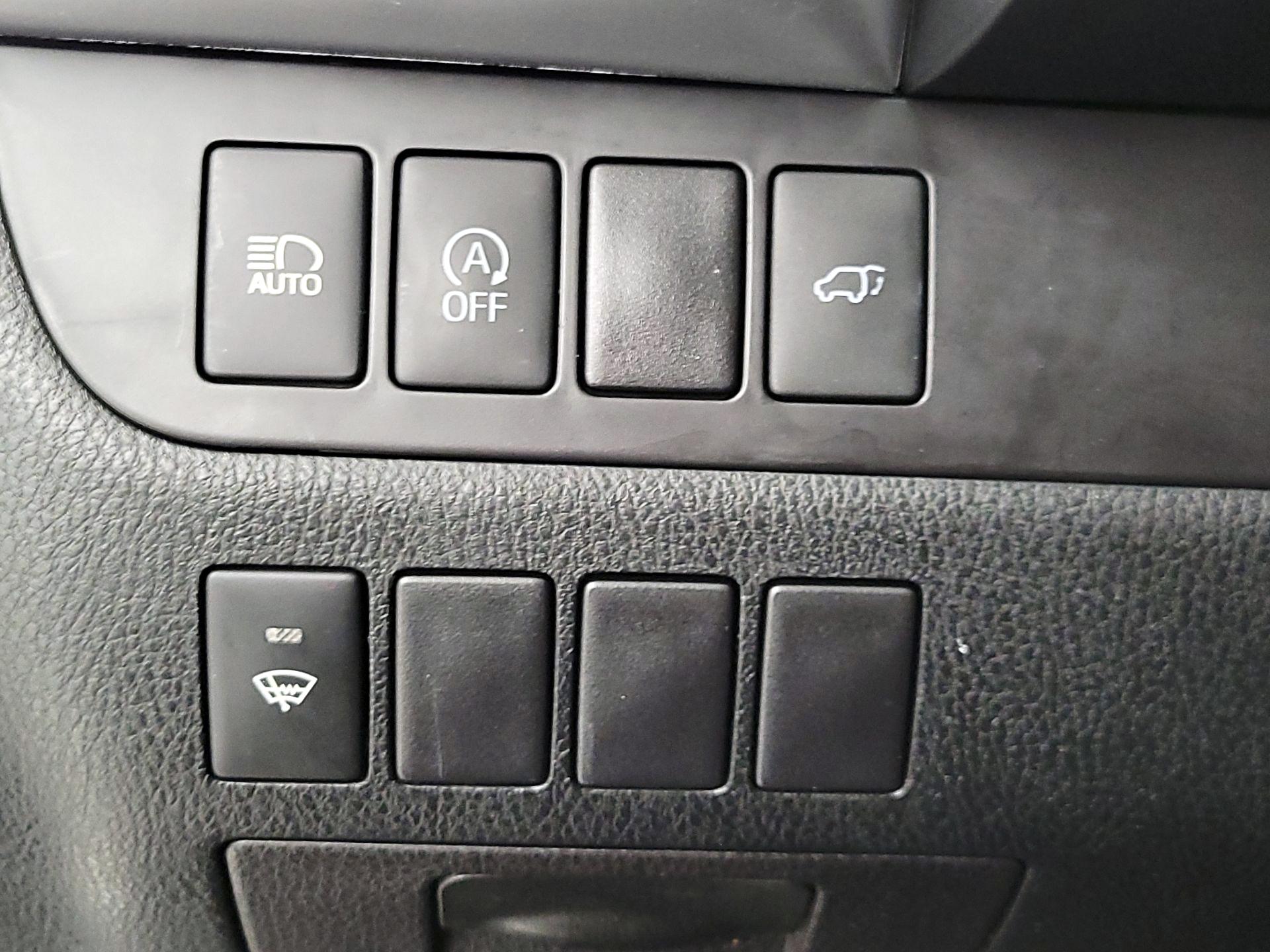 Thumbnail: 2017 Toyota Highlander - 13