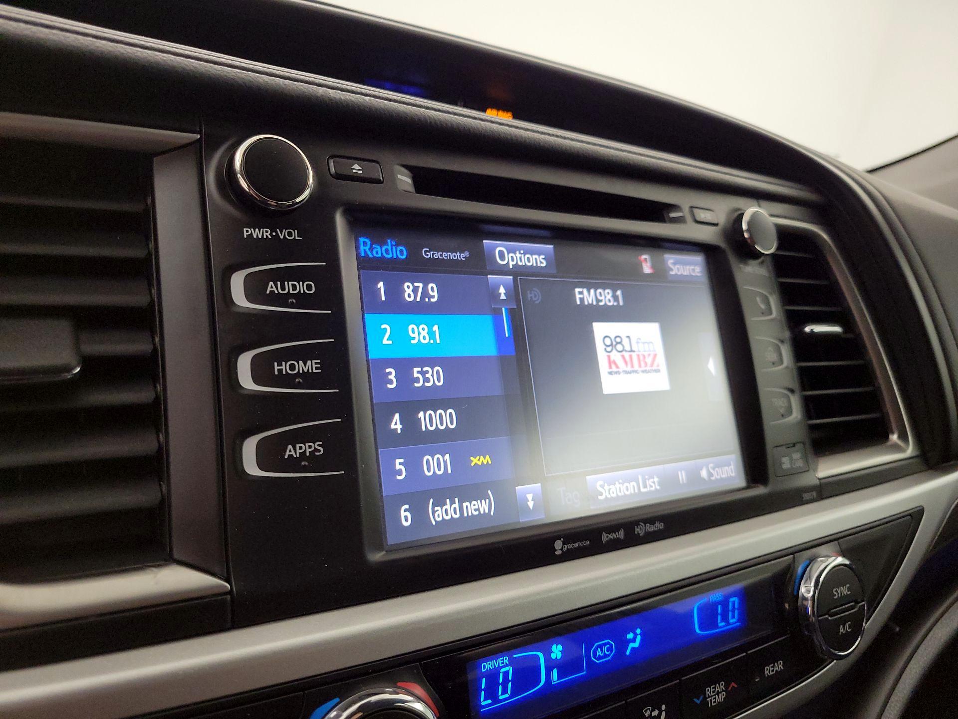 Thumbnail: 2017 Toyota Highlander - 15