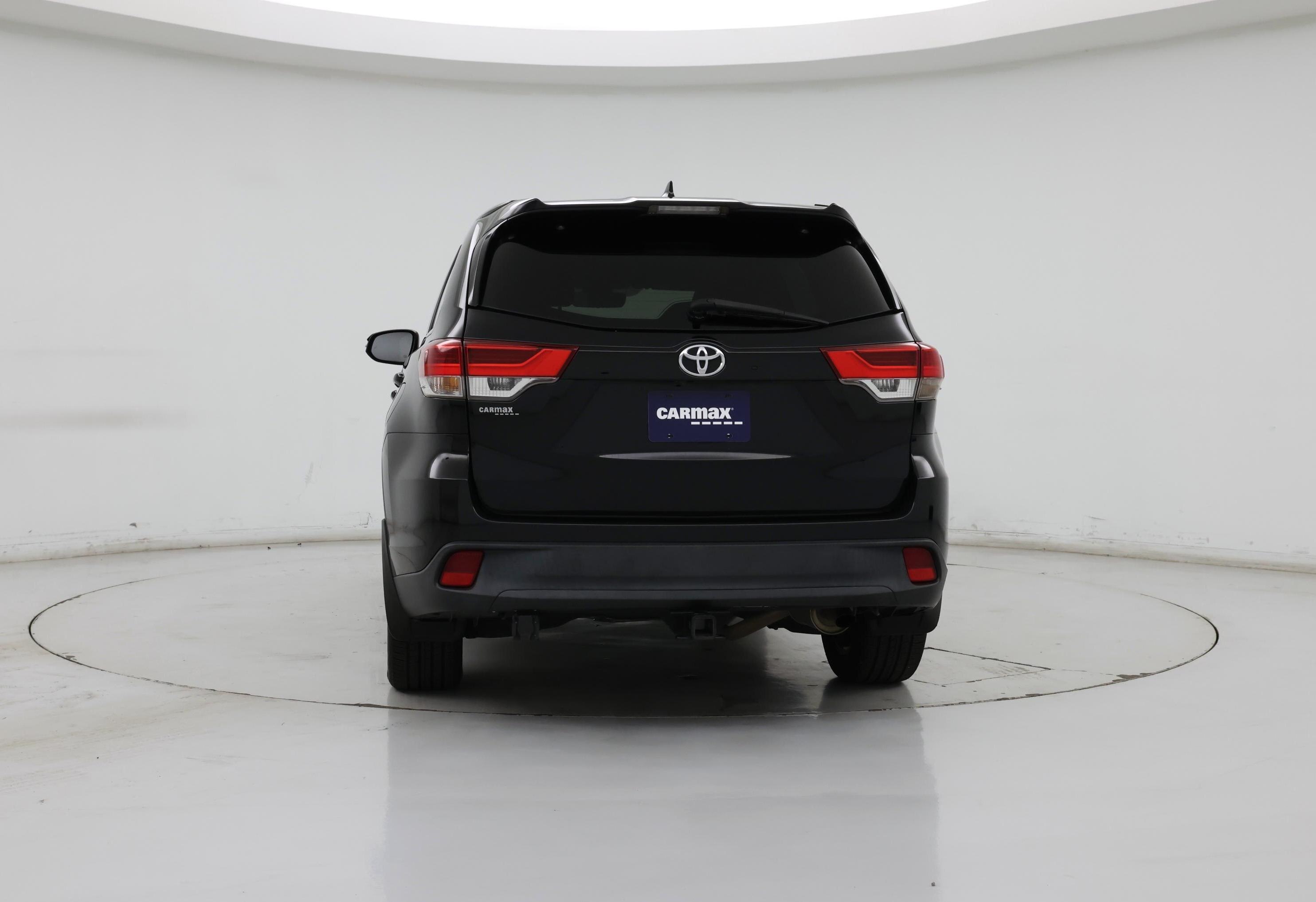Thumbnail: 2017 Toyota Highlander - 6
