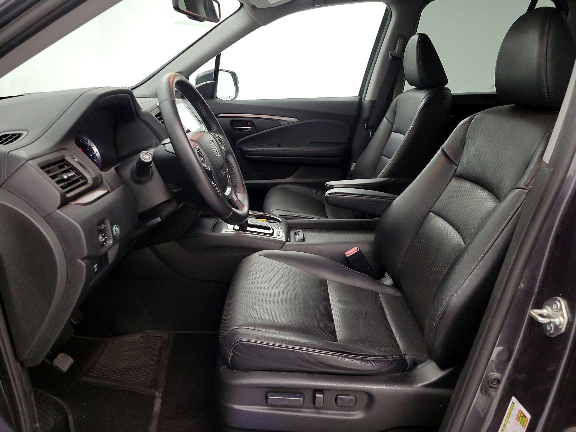 Thumbnail: 2017 Honda Ridgeline - 11