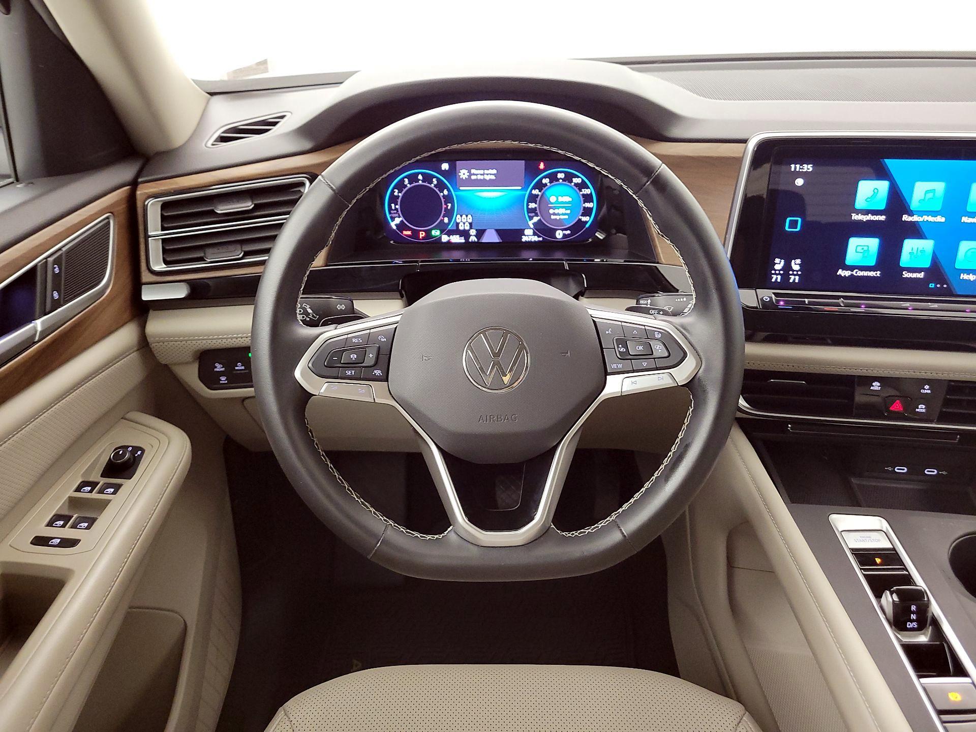 Thumbnail: 2024 Volkswagen Atlas - 10
