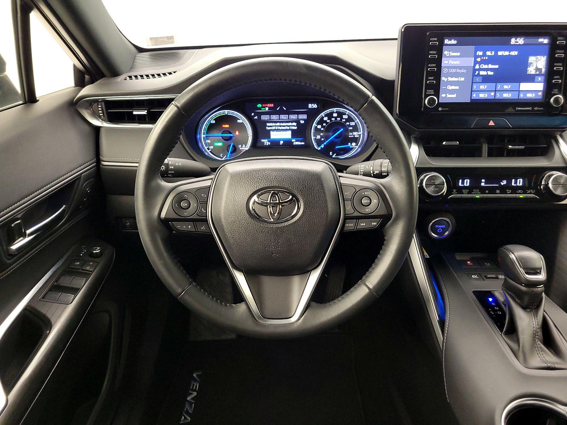 Thumbnail: 2022 Toyota Venza - 10