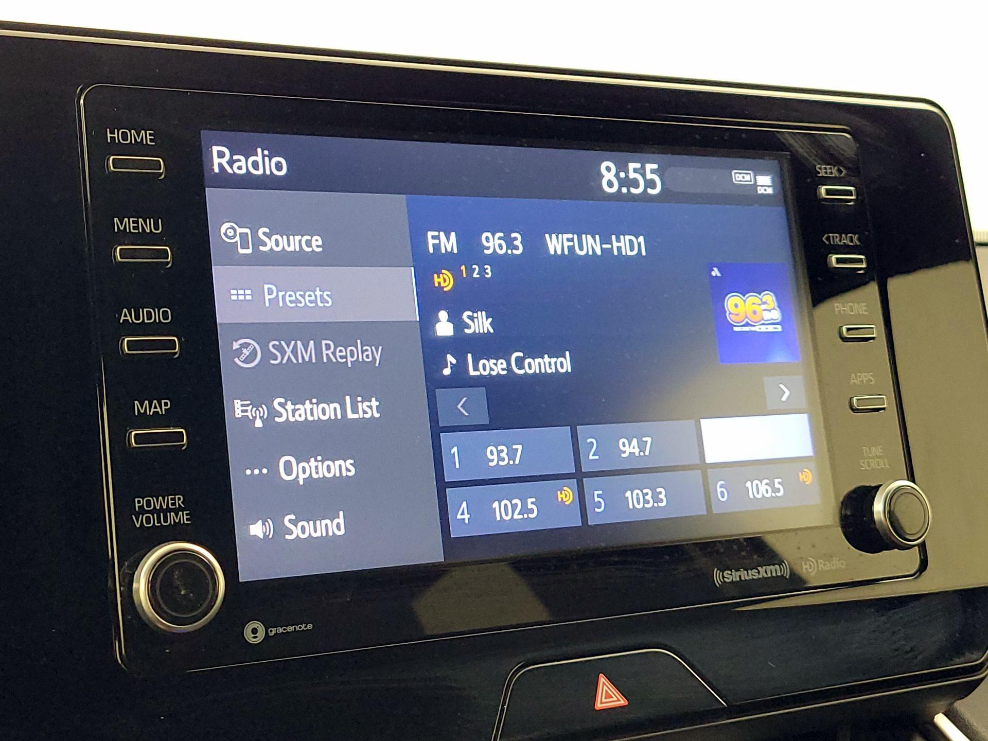 Thumbnail: 2022 Toyota Venza - 15