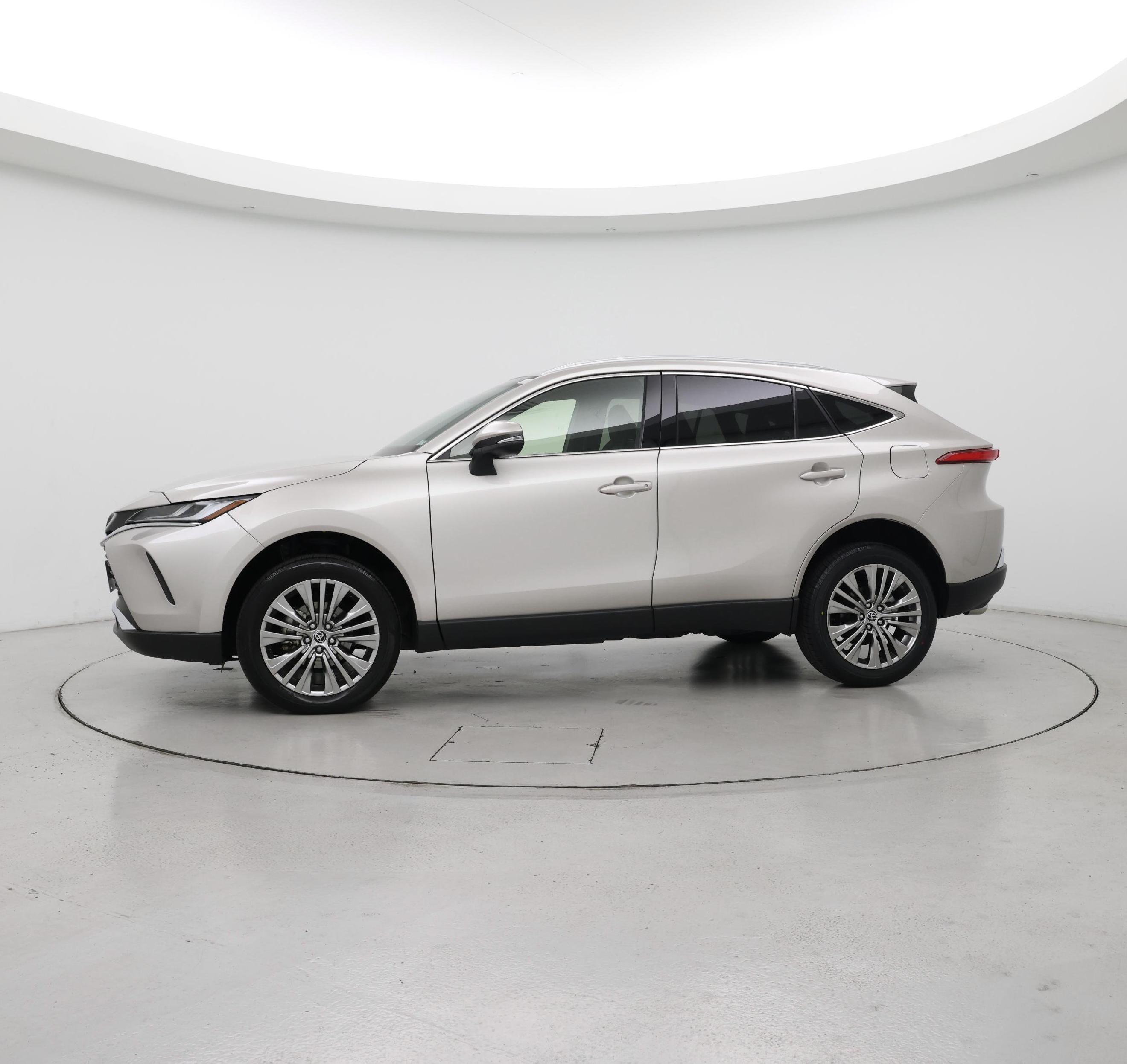 Thumbnail: 2022 Toyota Venza - 3