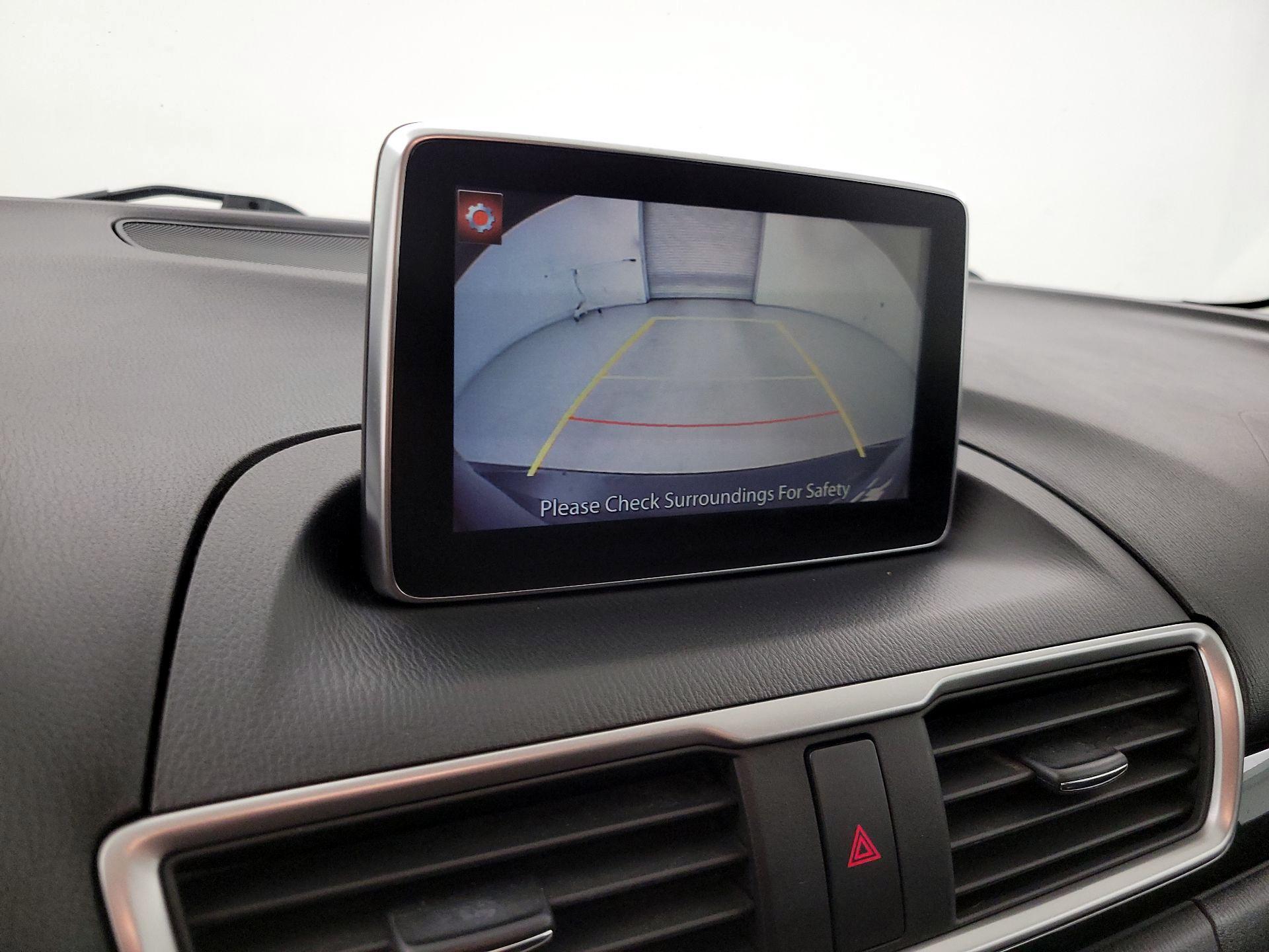 Thumbnail: 2016 Mazda Mazda3 - 14