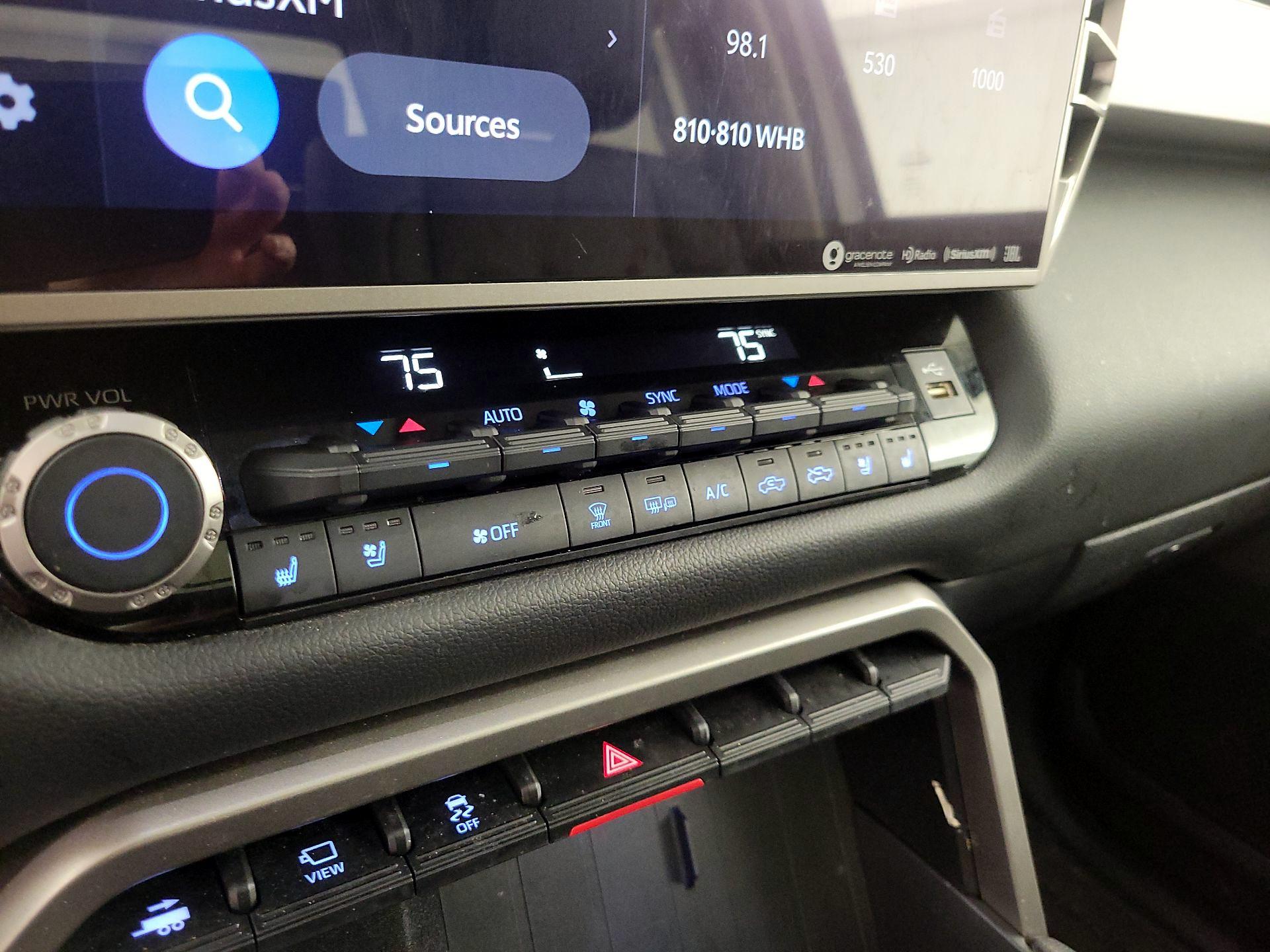 Thumbnail: 2024 Toyota Tundra - 16