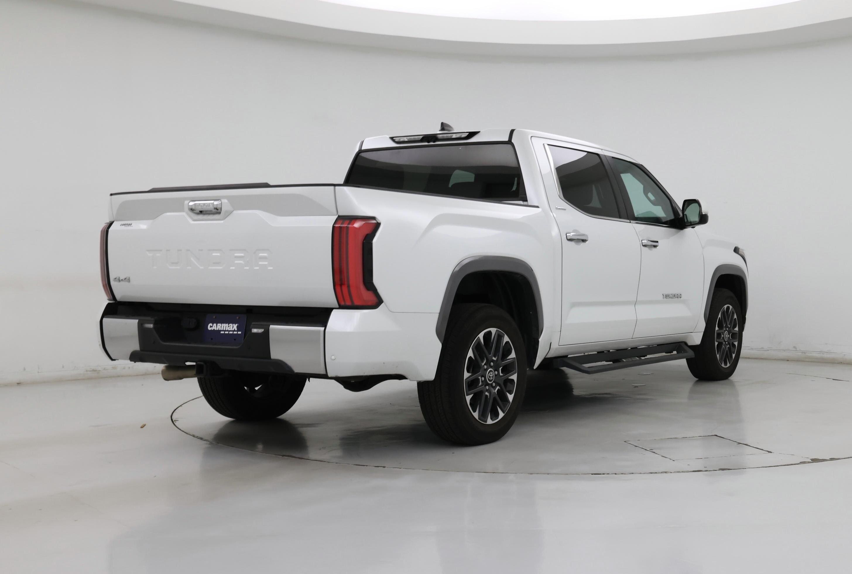 Thumbnail: 2024 Toyota Tundra - 8