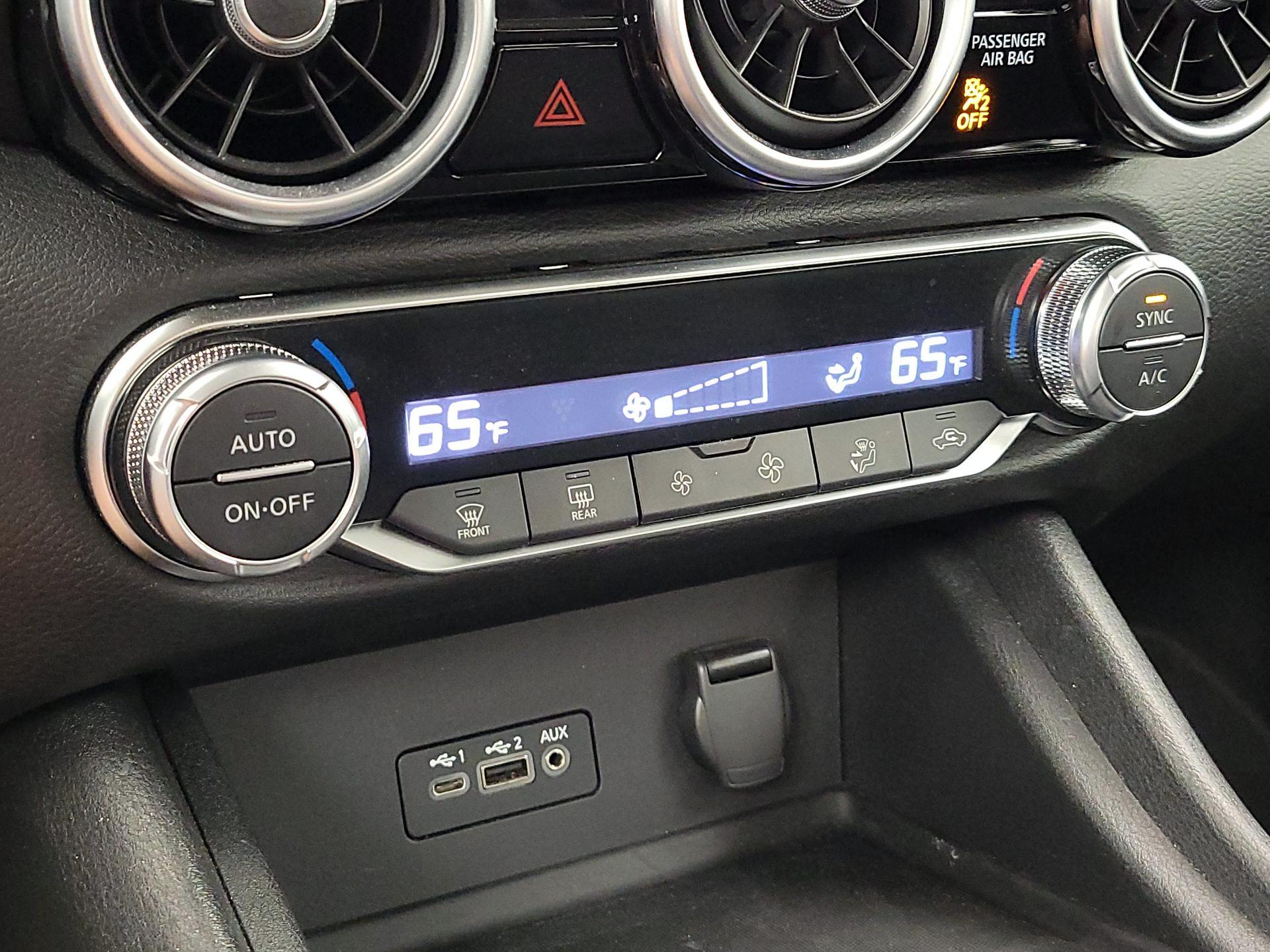 Thumbnail: 2021 Nissan Sentra - 16