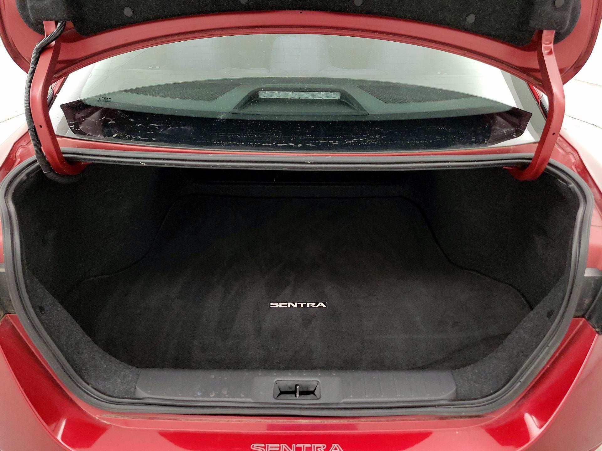 Thumbnail: 2021 Nissan Sentra - 20