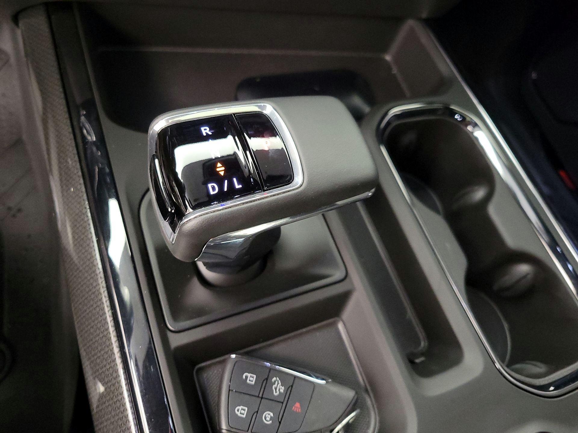 Thumbnail: 2025 Chevrolet Silverado 1500 - 17