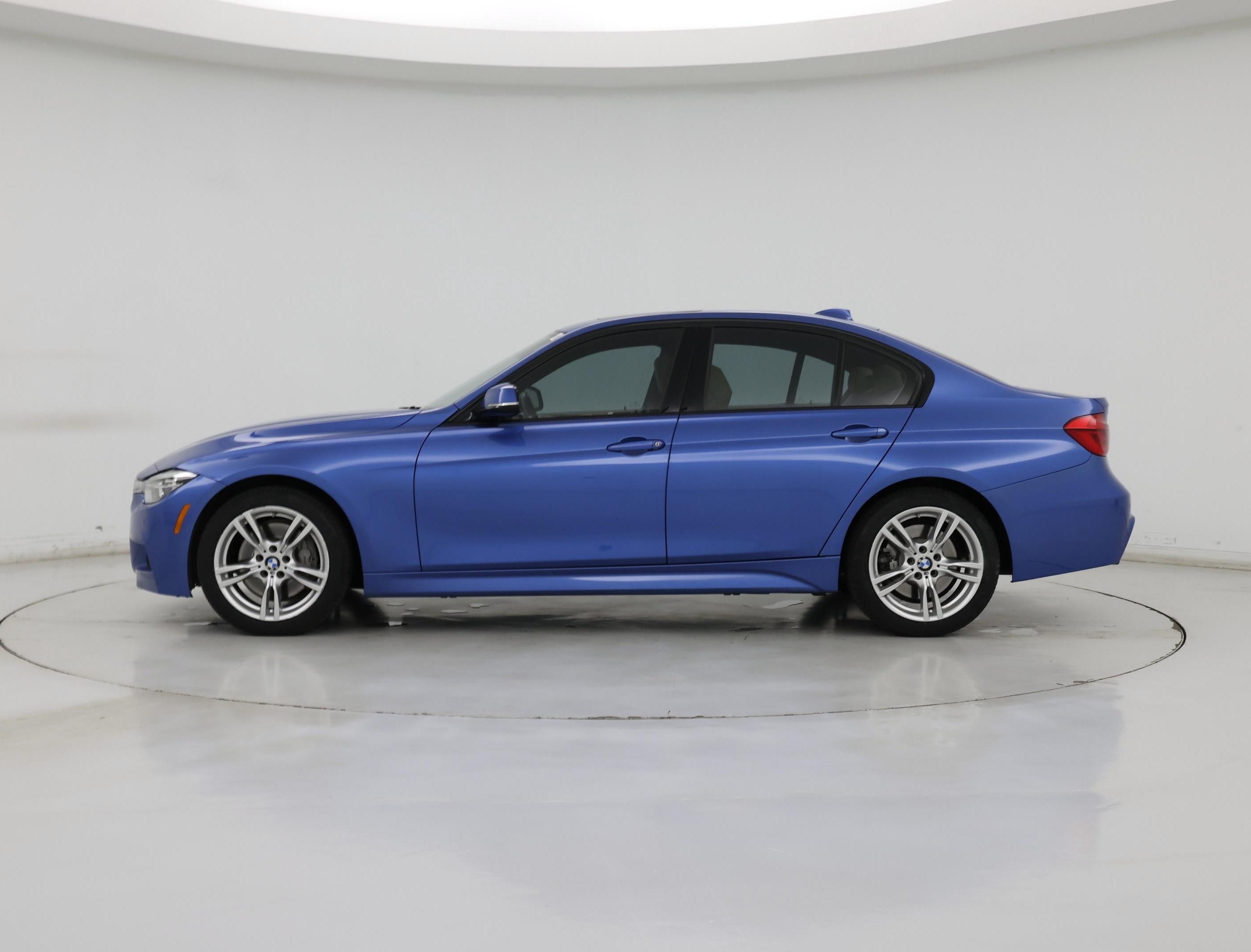 Thumbnail: 2016 BMW 3 Series - 3