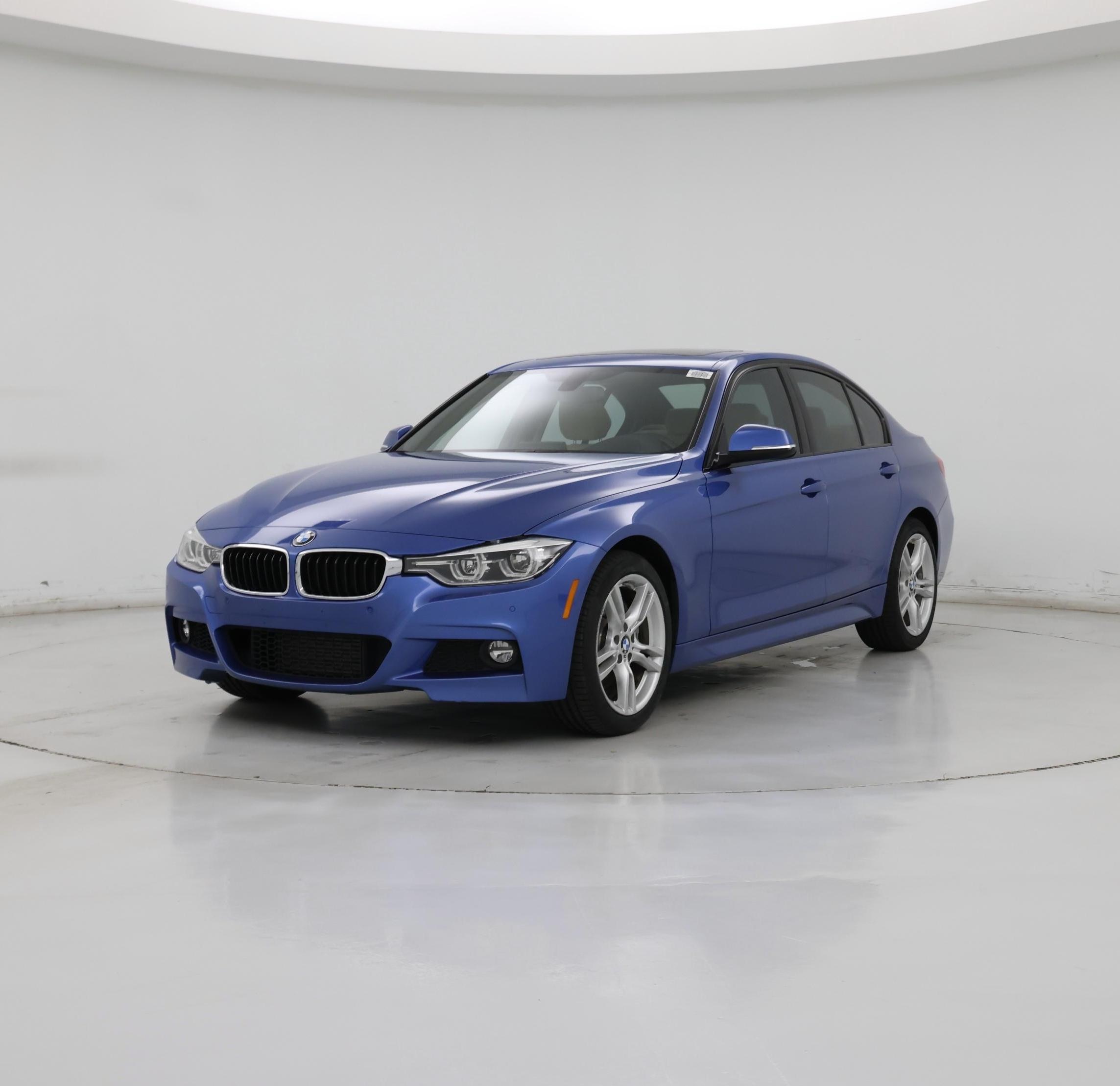 Thumbnail: 2016 BMW 3 Series - 4