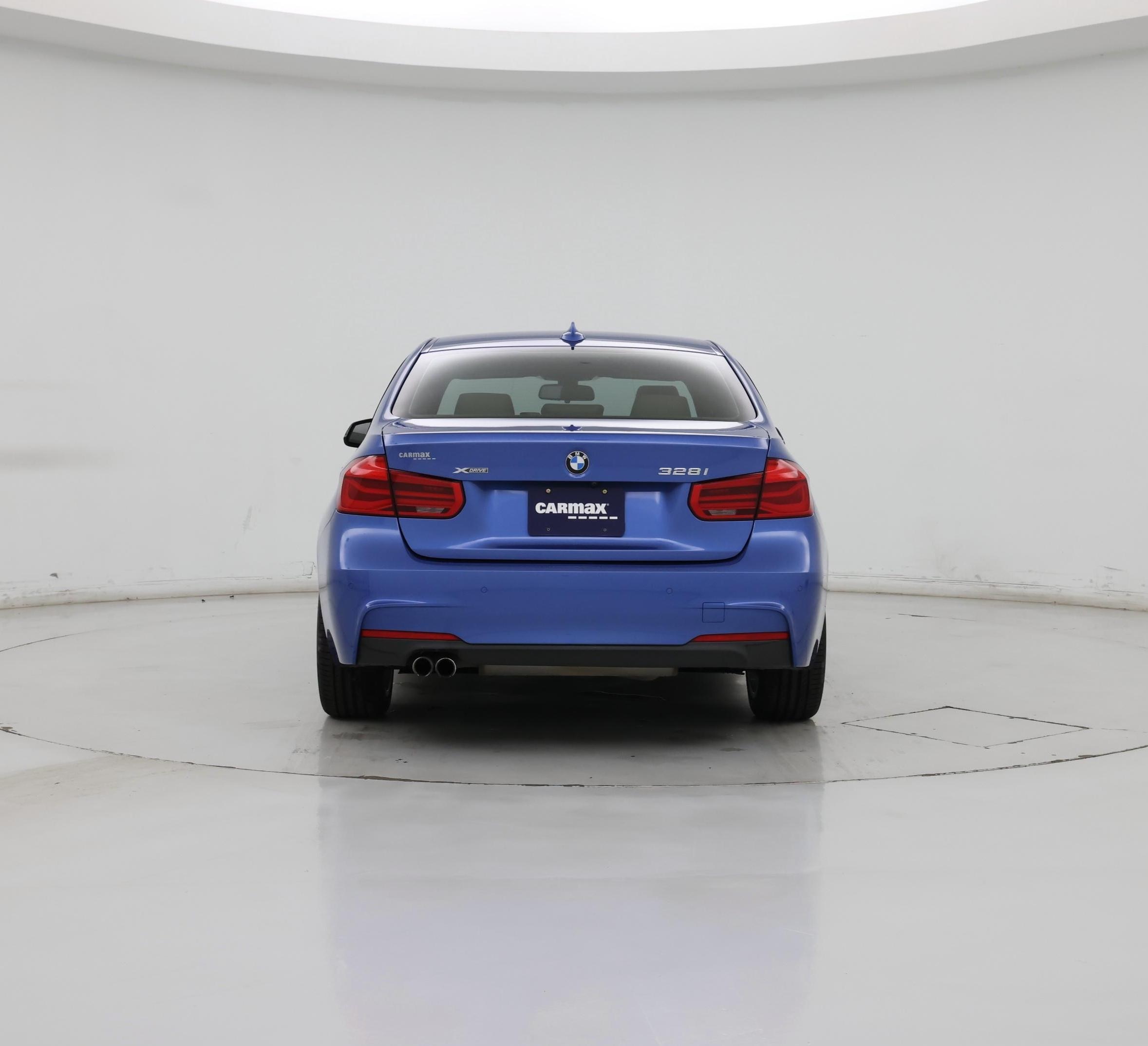 Thumbnail: 2016 BMW 3 Series - 6