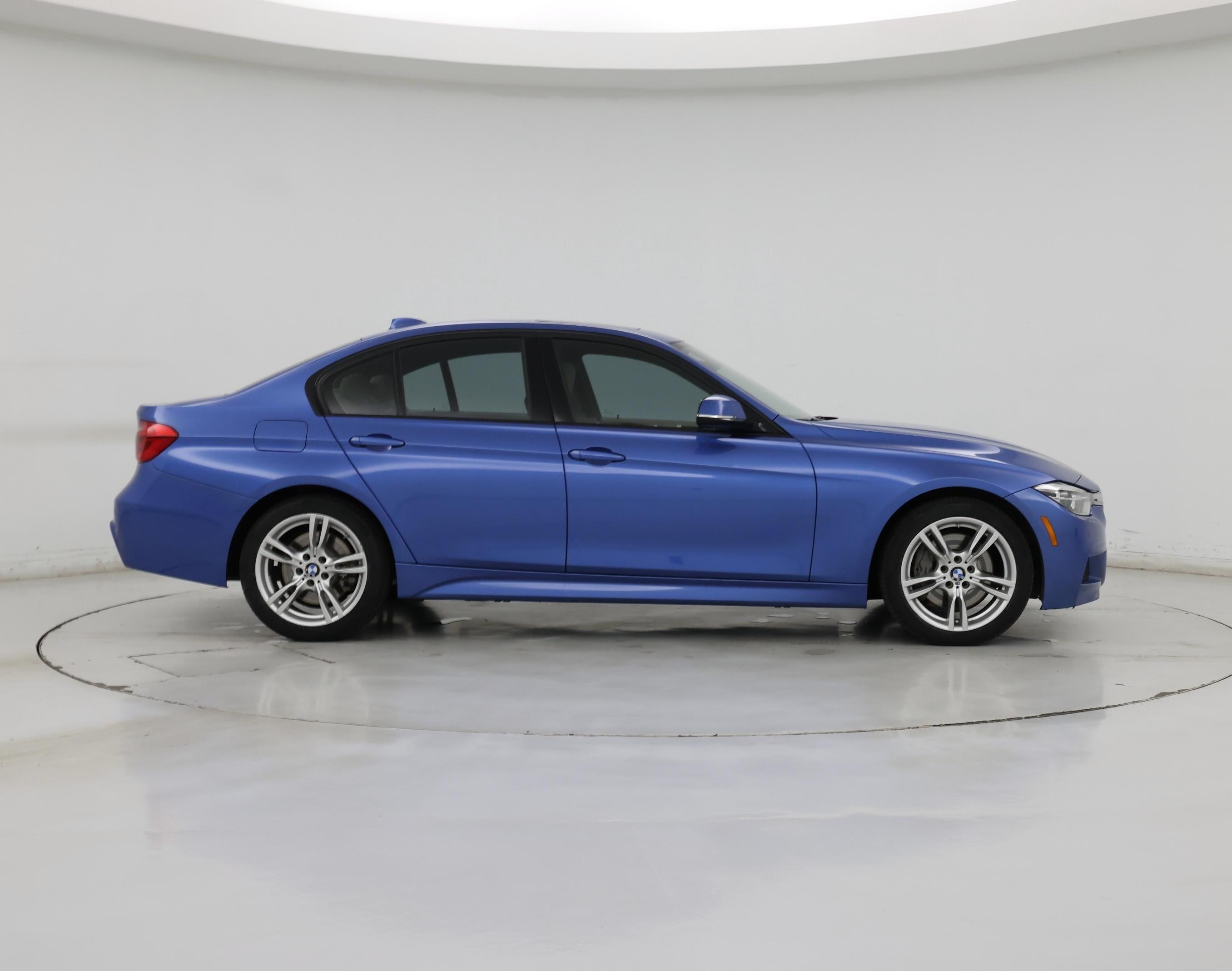 Thumbnail: 2016 BMW 3 Series - 7