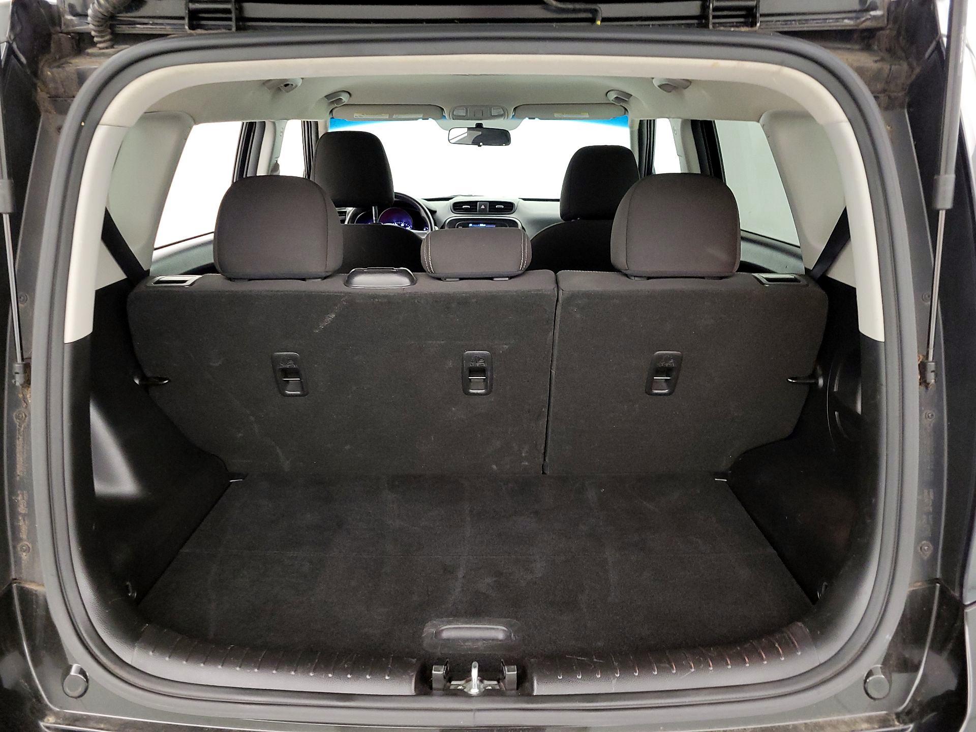 Thumbnail: 2019 Kia Soul - 19