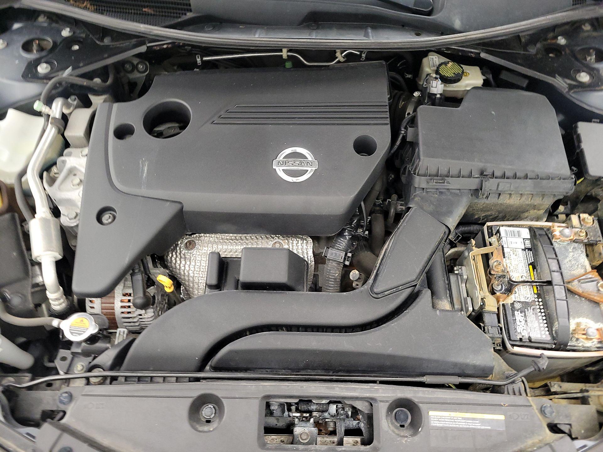 Thumbnail: 2015 Nissan Altima - 20