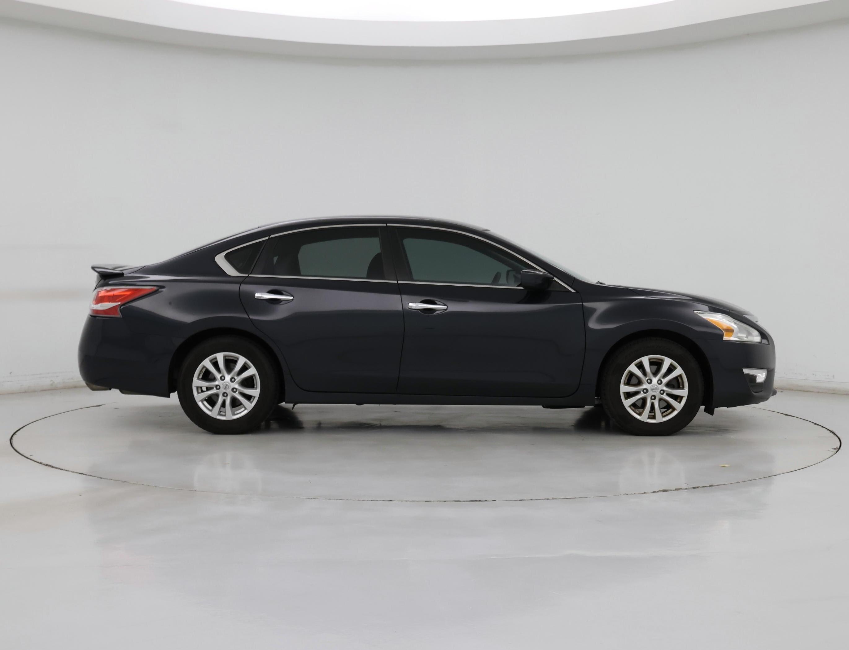 Thumbnail: 2015 Nissan Altima - 7