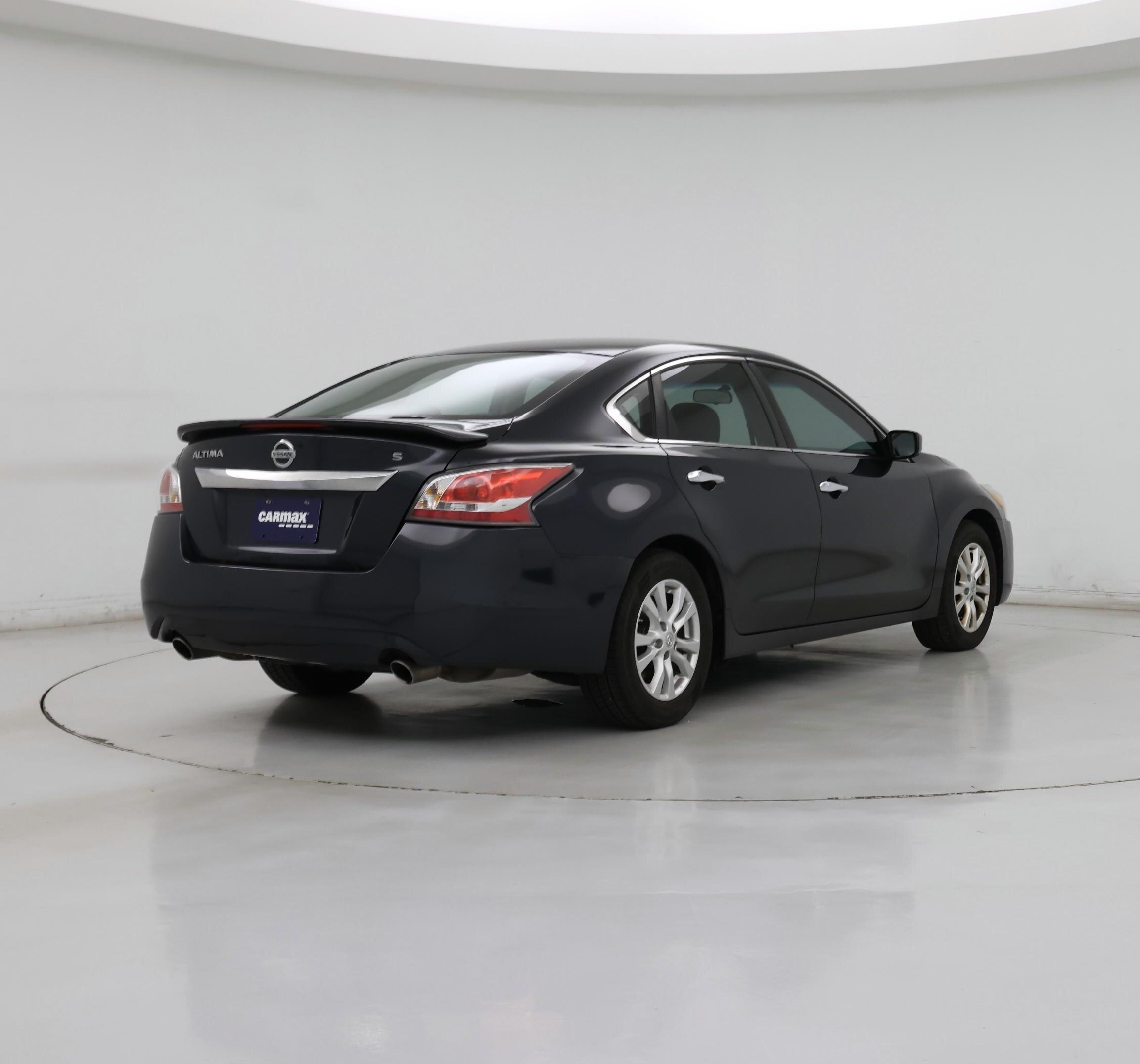 Thumbnail: 2015 Nissan Altima - 8