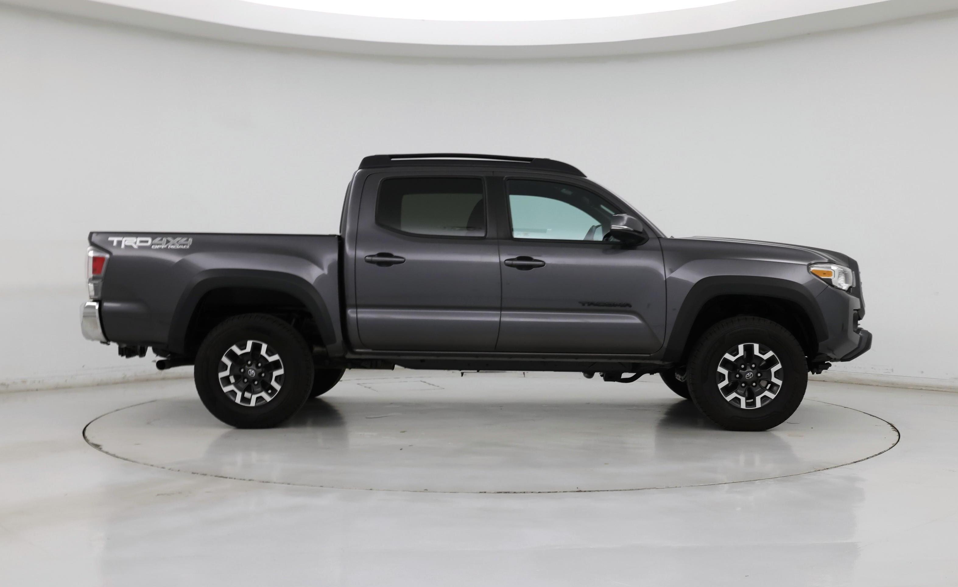 Thumbnail: 2020 Toyota Tacoma - 7