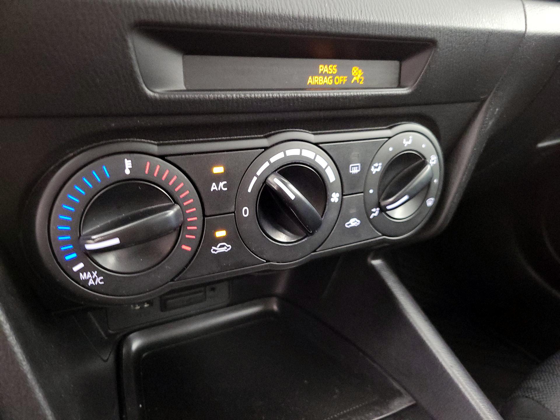 Thumbnail: 2015 Mazda Mazda3 - 17