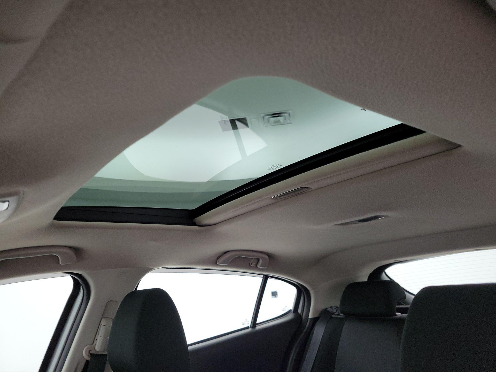 Thumbnail: 2015 Mazda Mazda3 - 20