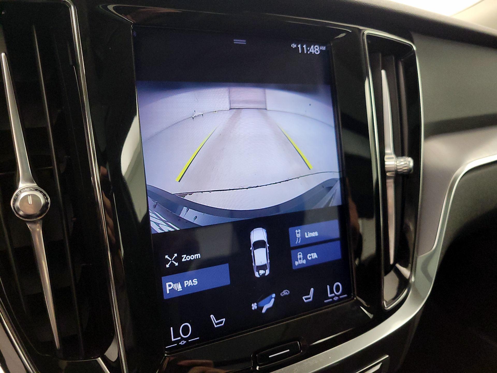 Thumbnail: 2019 Volvo S60 - 15