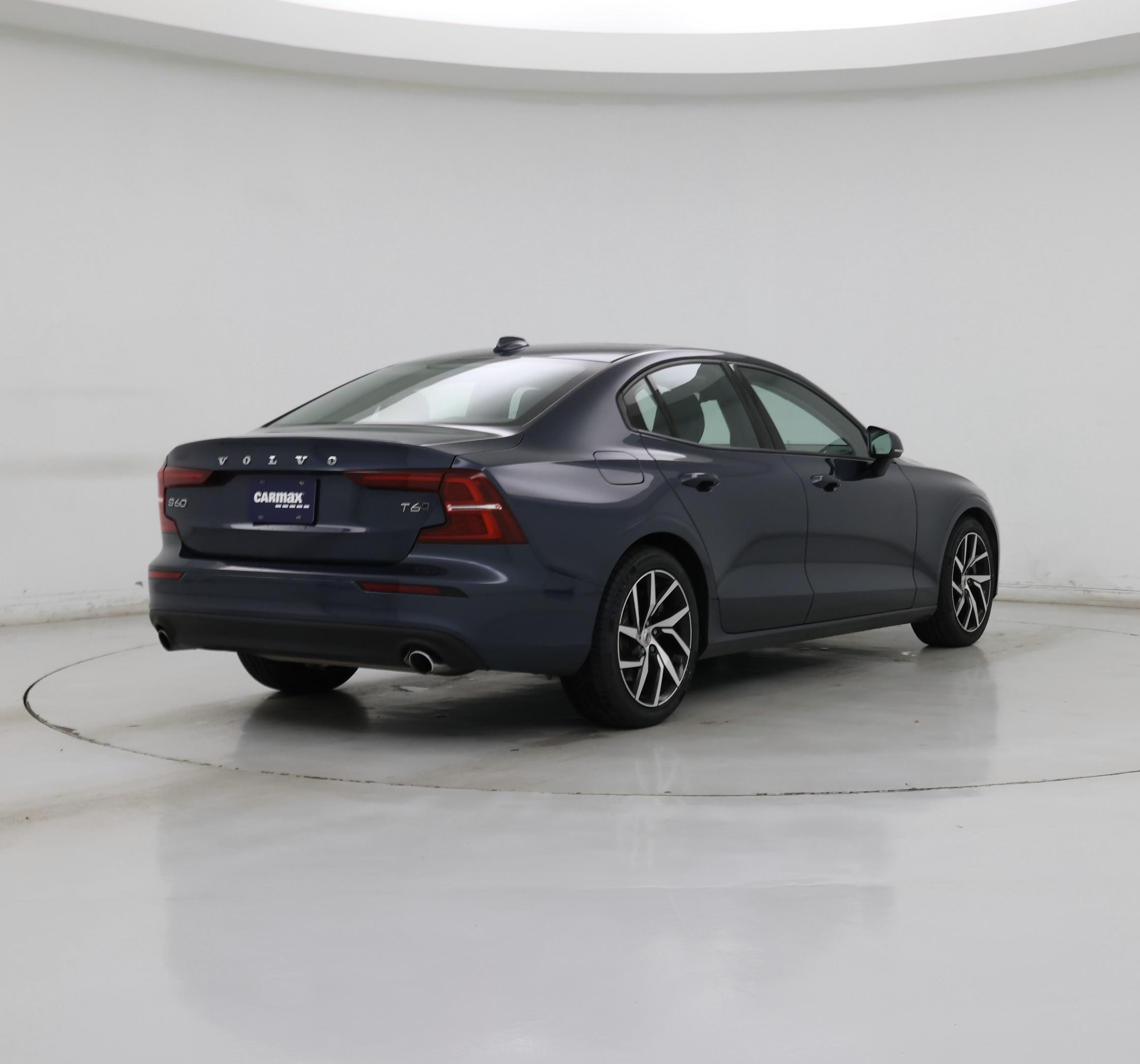 Thumbnail: 2019 Volvo S60 - 8