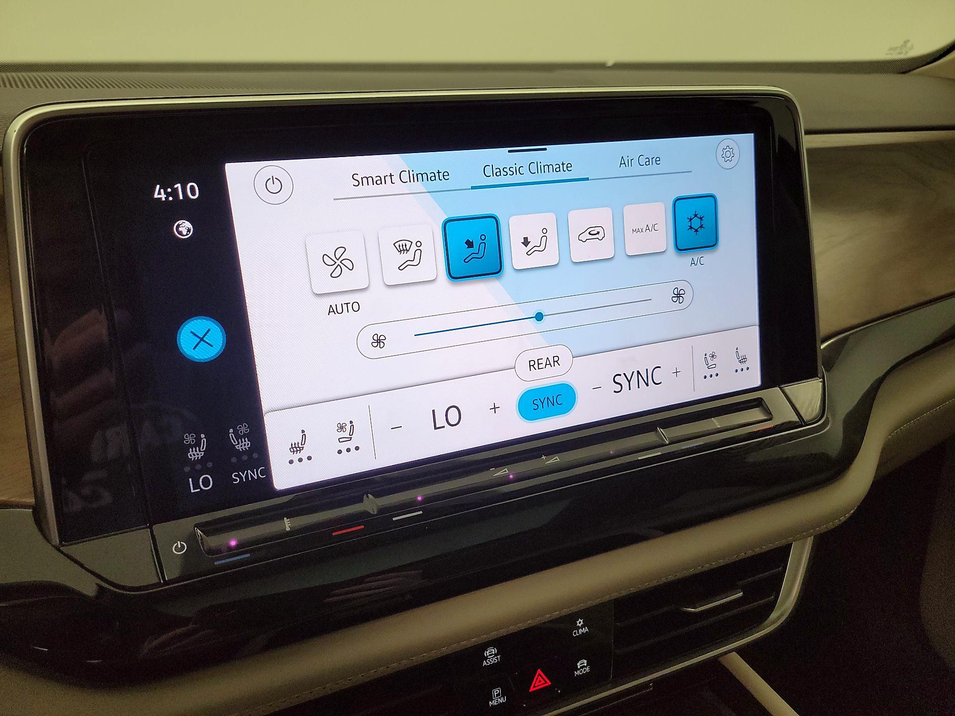 Thumbnail: 2025 Volkswagen Atlas - 16