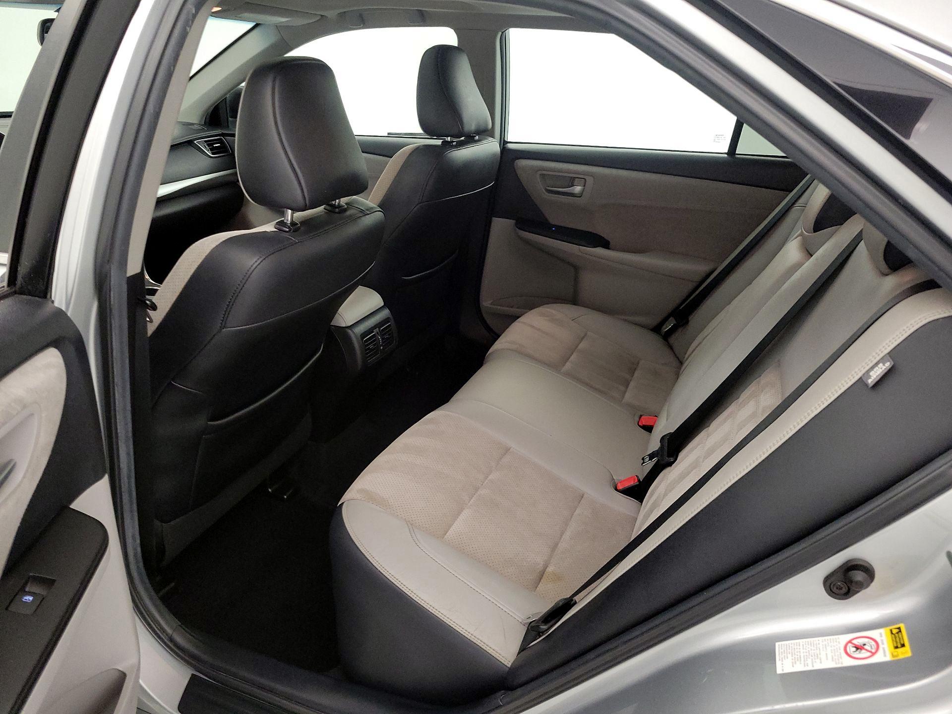 Thumbnail: 2015 Toyota Camry - 20