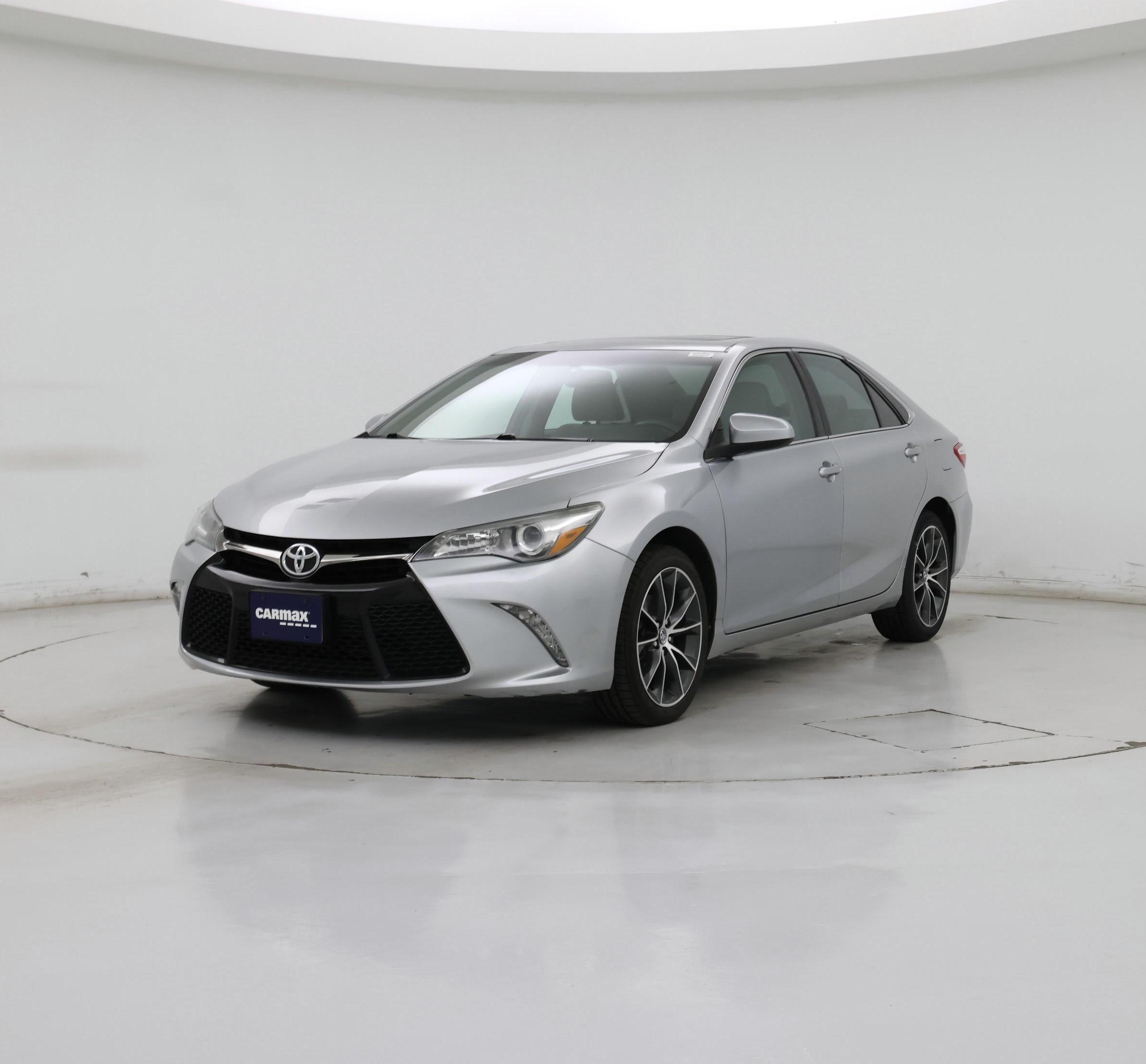 Thumbnail: 2015 Toyota Camry - 4