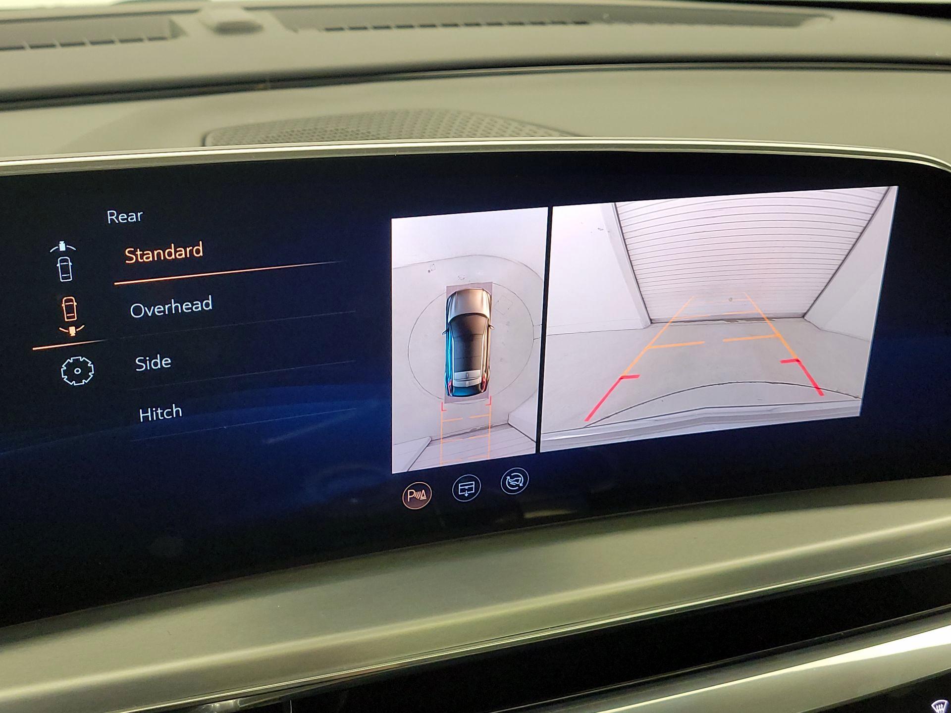 Thumbnail: 2024 Cadillac Lyriq - 14