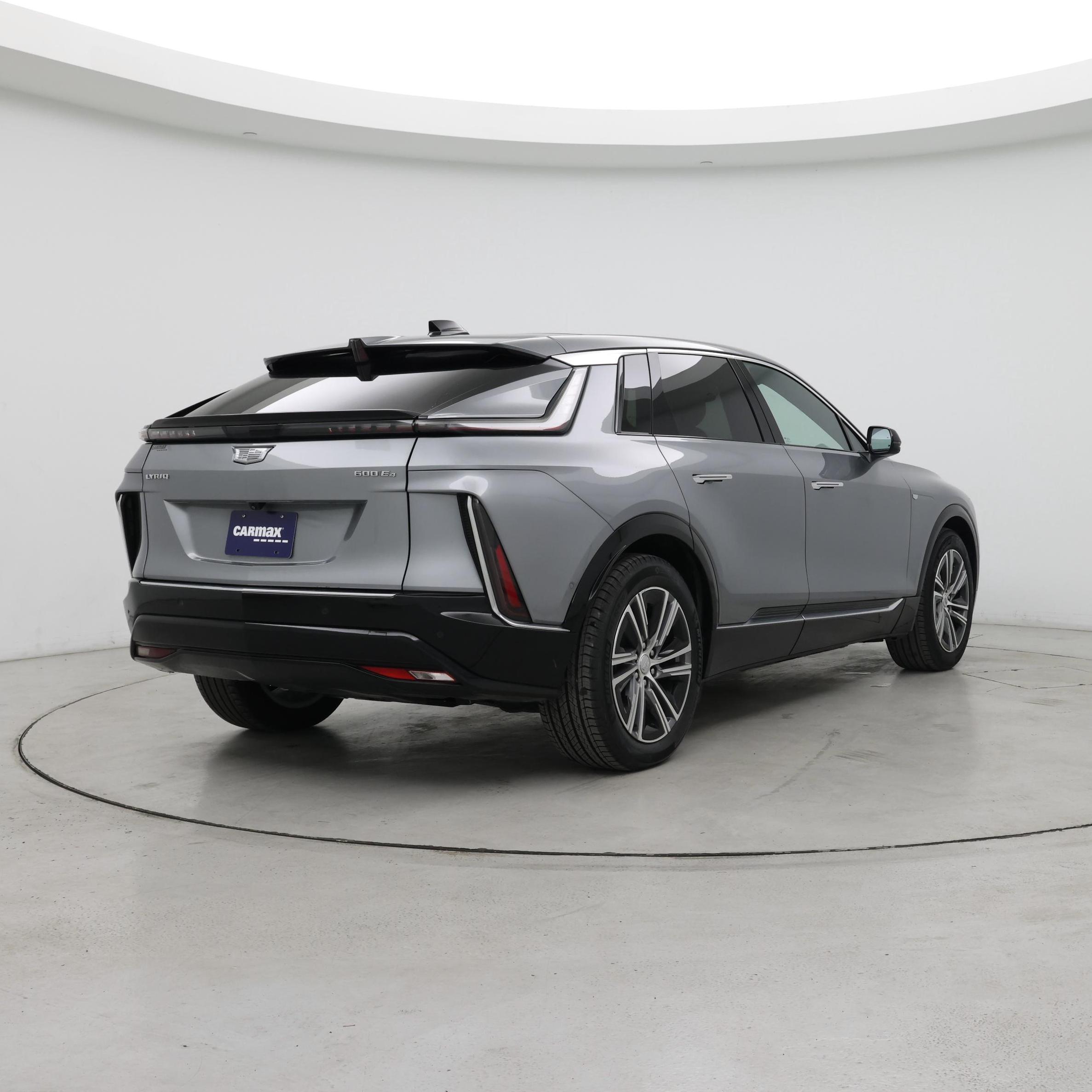 Thumbnail: 2024 Cadillac Lyriq - 8