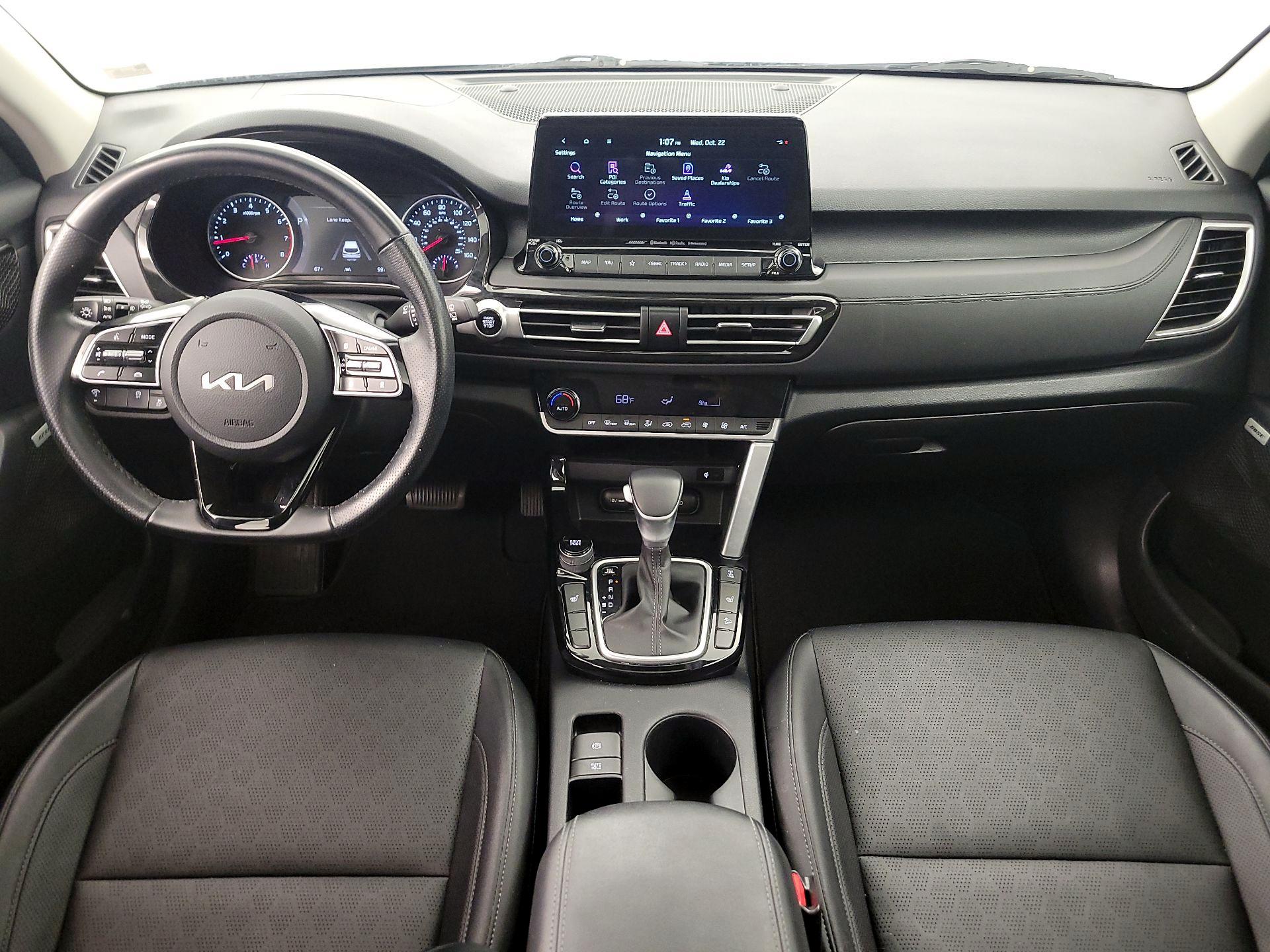 Thumbnail: 2023 Kia Seltos - 9