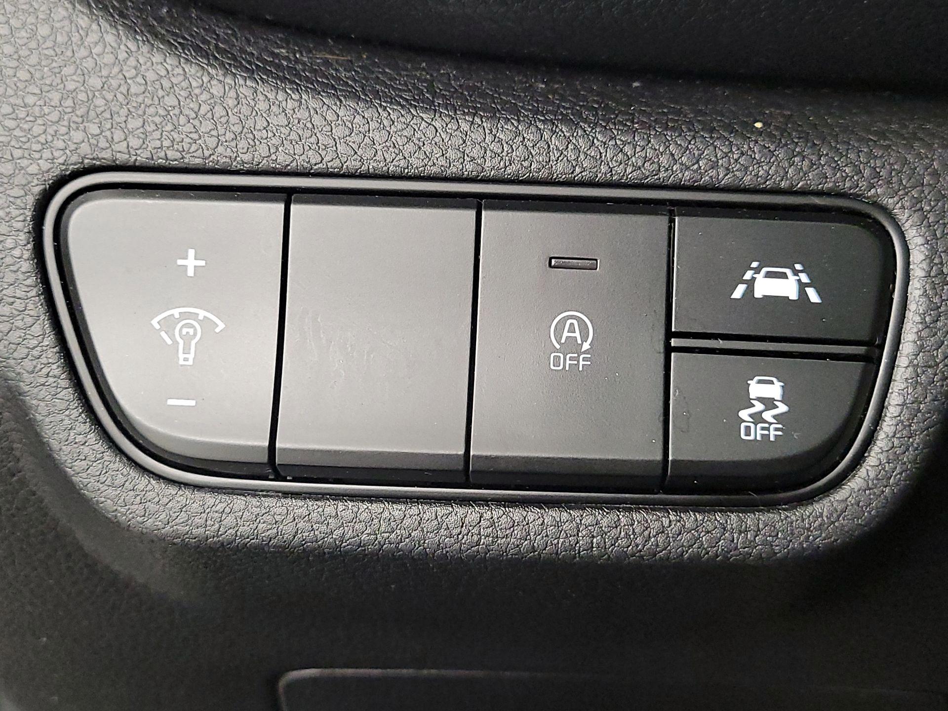 Thumbnail: 2023 Kia Seltos - 13