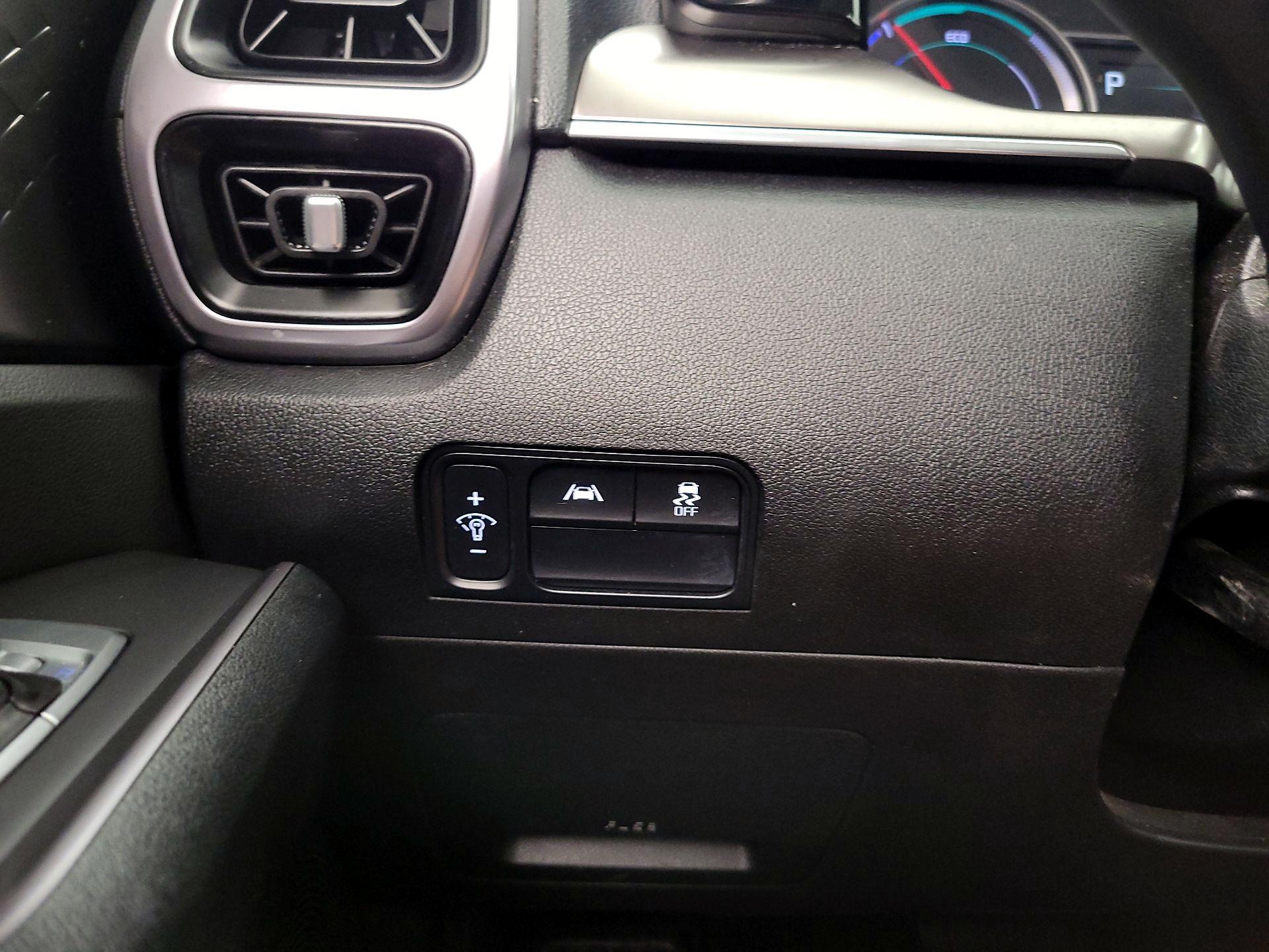 Thumbnail: 2022 Kia Sorento - 13