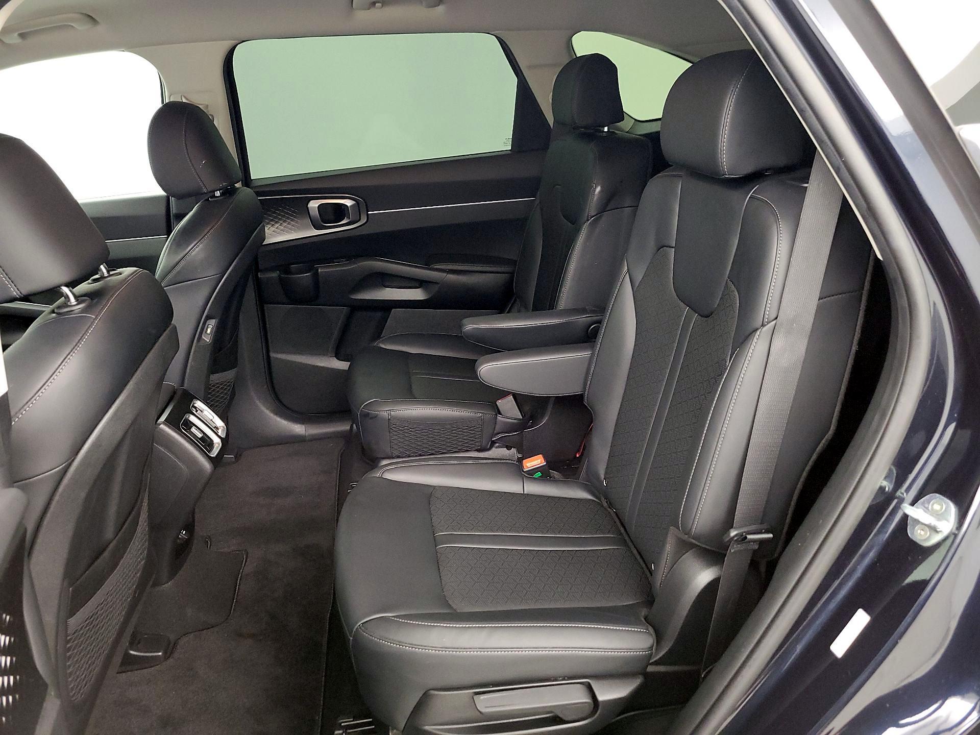 Thumbnail: 2022 Kia Sorento - 20