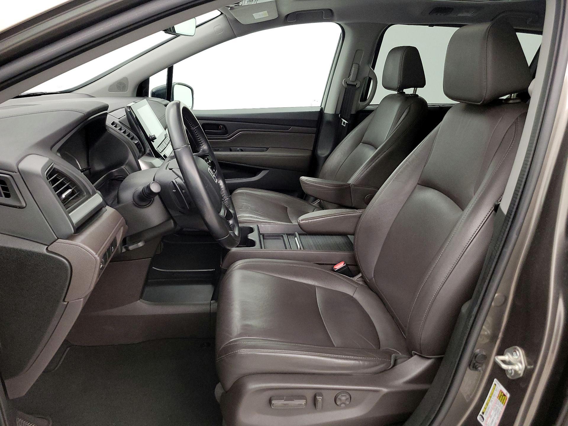 Thumbnail: 2019 Honda Odyssey - 11