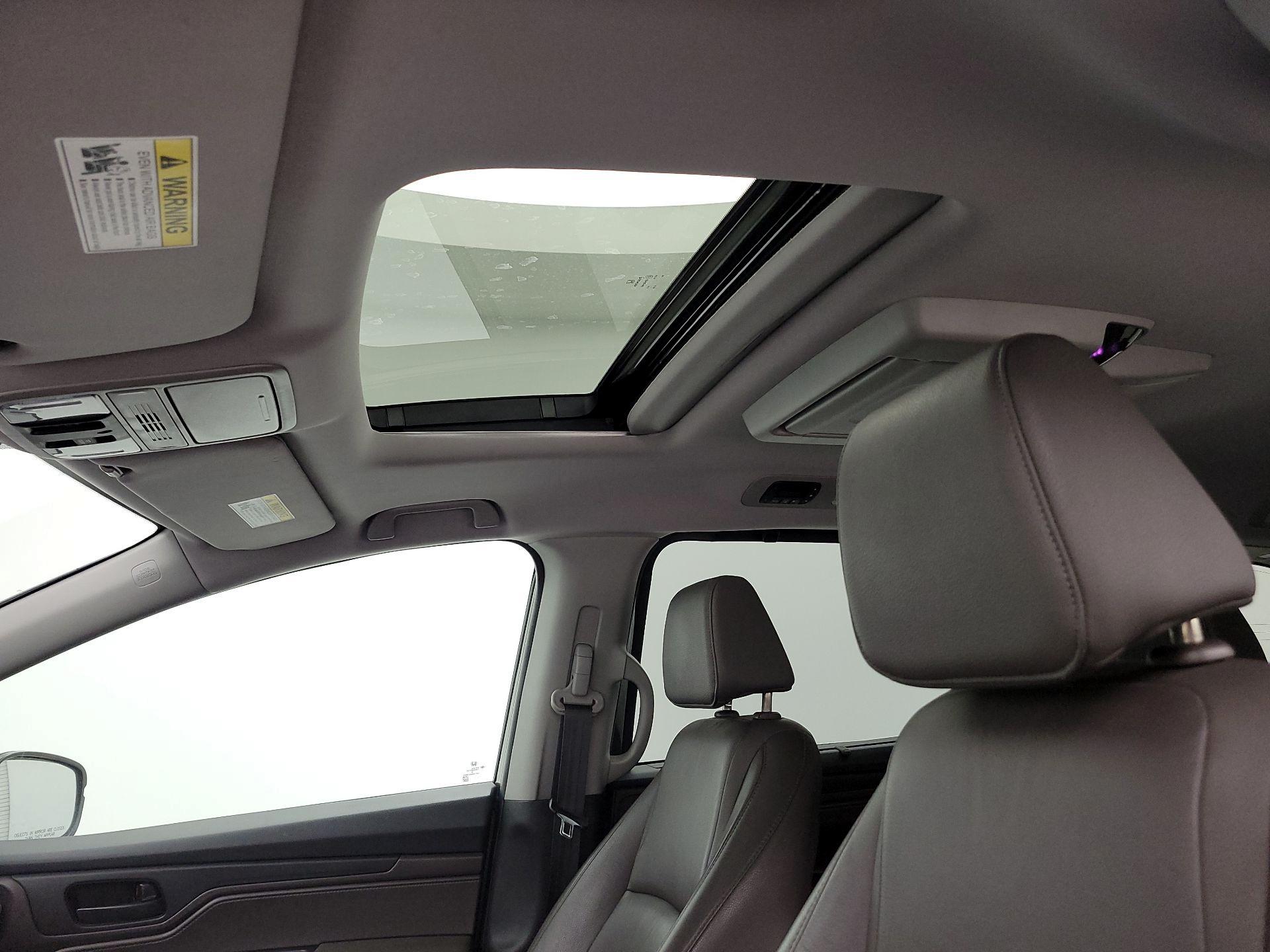 Thumbnail: 2019 Honda Odyssey - 20