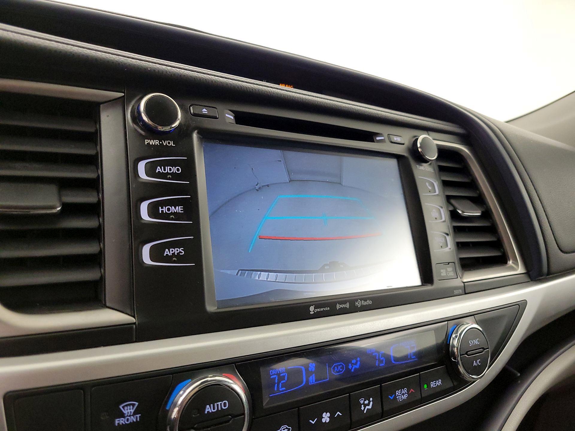 Thumbnail: 2017 Toyota Highlander - 14