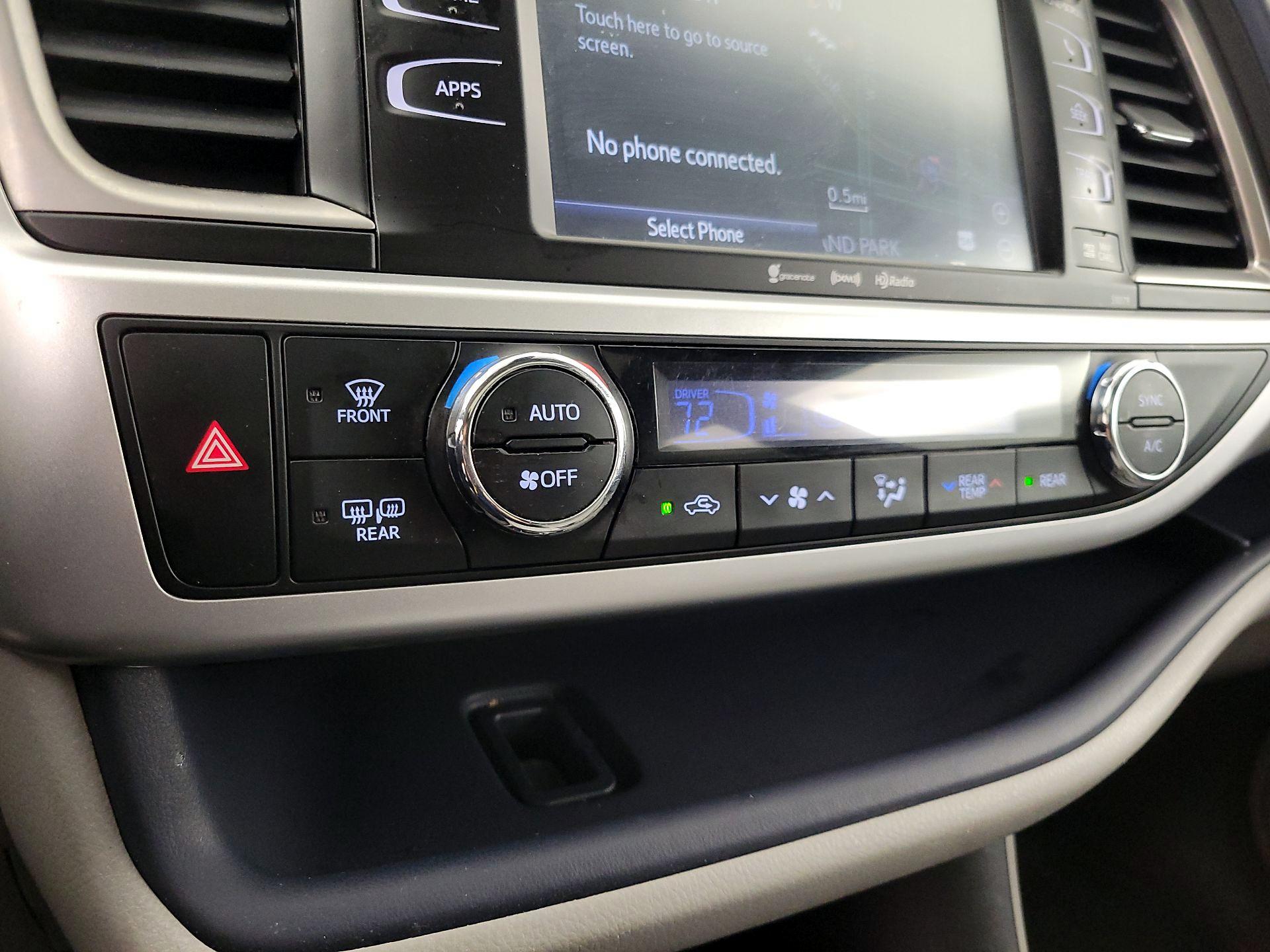 Thumbnail: 2017 Toyota Highlander - 16