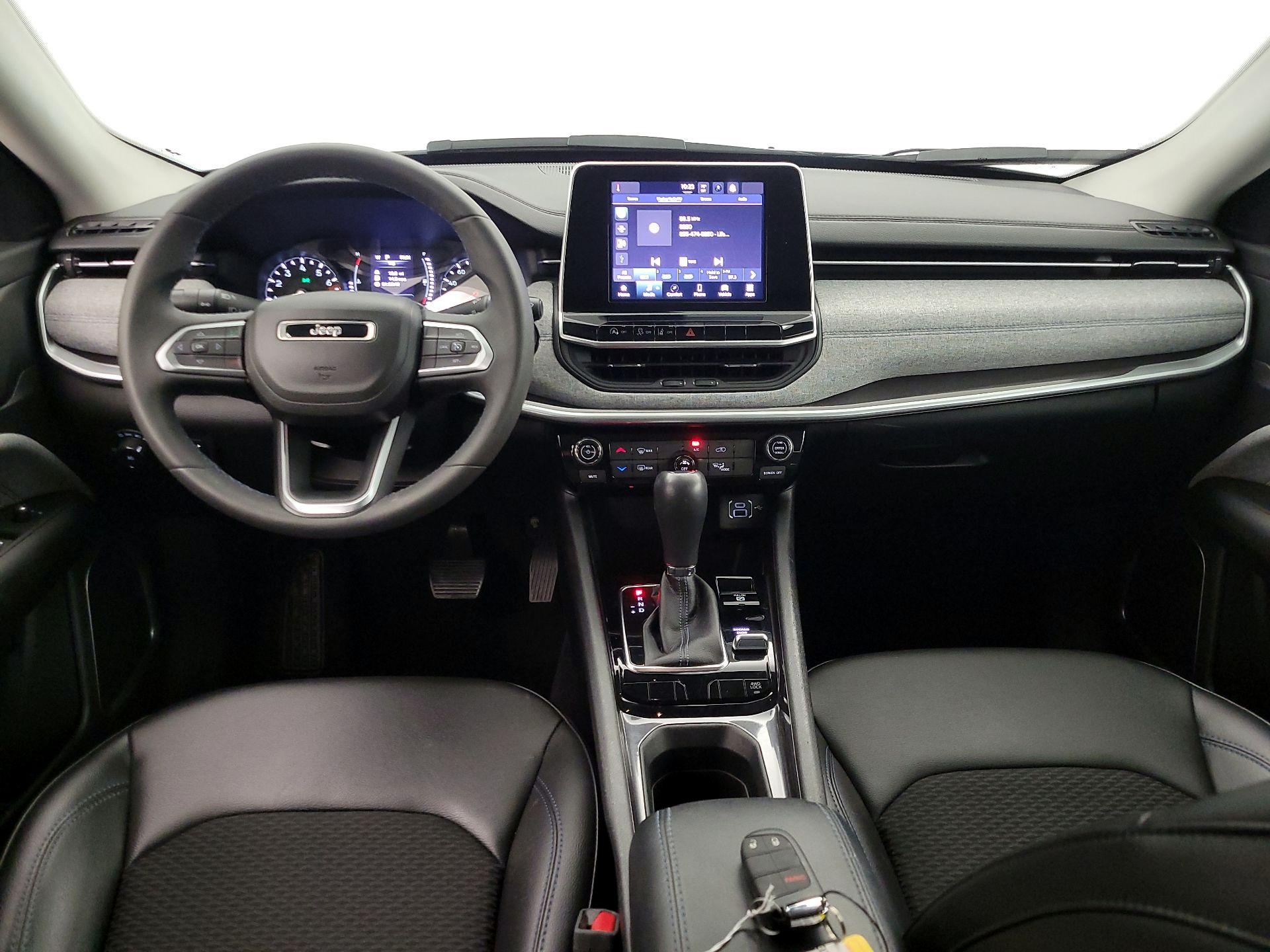 Thumbnail: 2022 Jeep Compass - 9