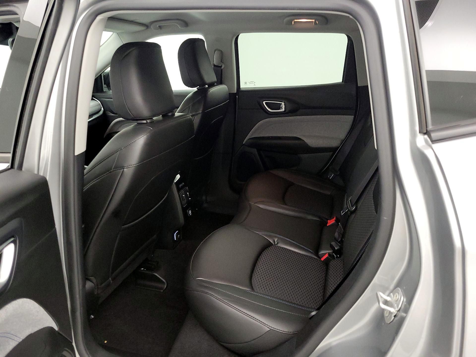 Thumbnail: 2022 Jeep Compass - 19