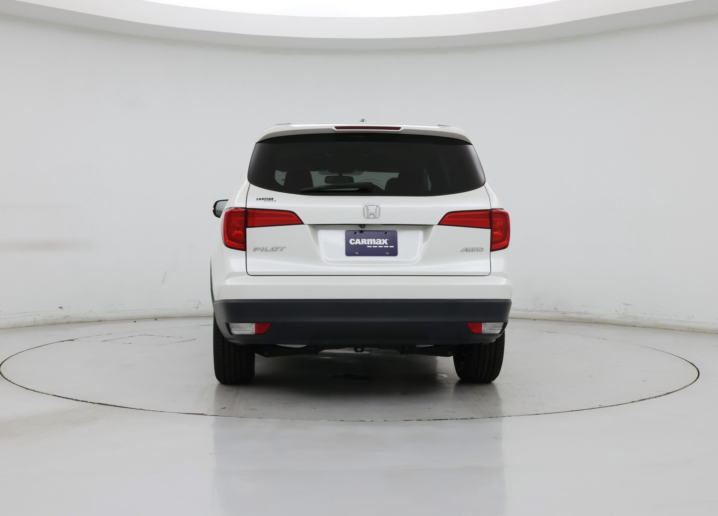 Thumbnail: 2017 Honda Pilot - 6