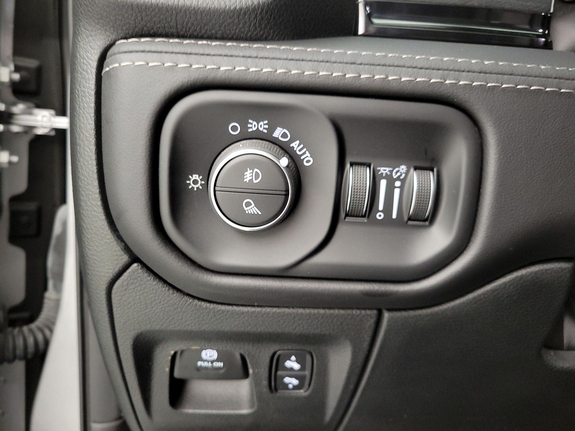 Thumbnail: 2023 RAM 1500 - 13